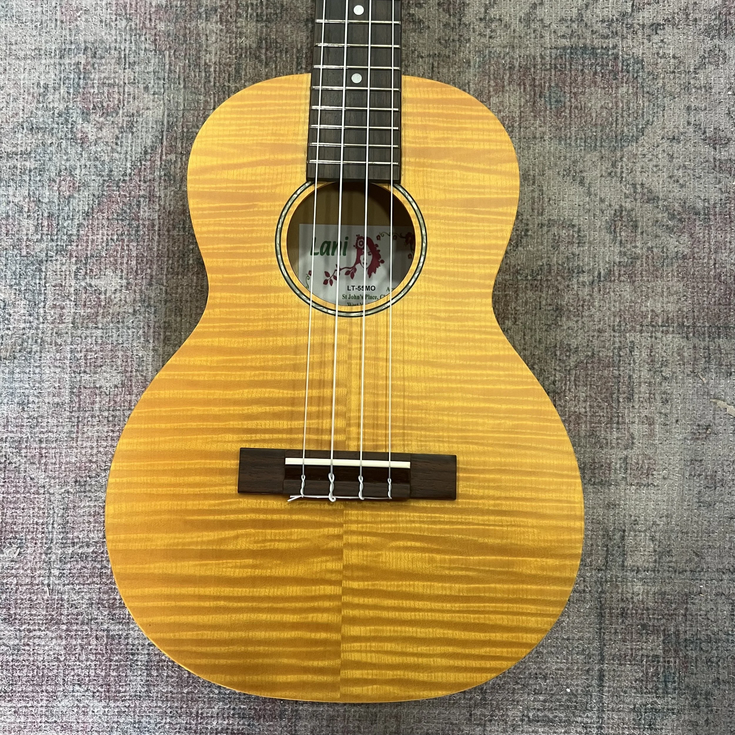 Lani-tenor-ukulele-LT55MO-soft-black-case-04.jpeg