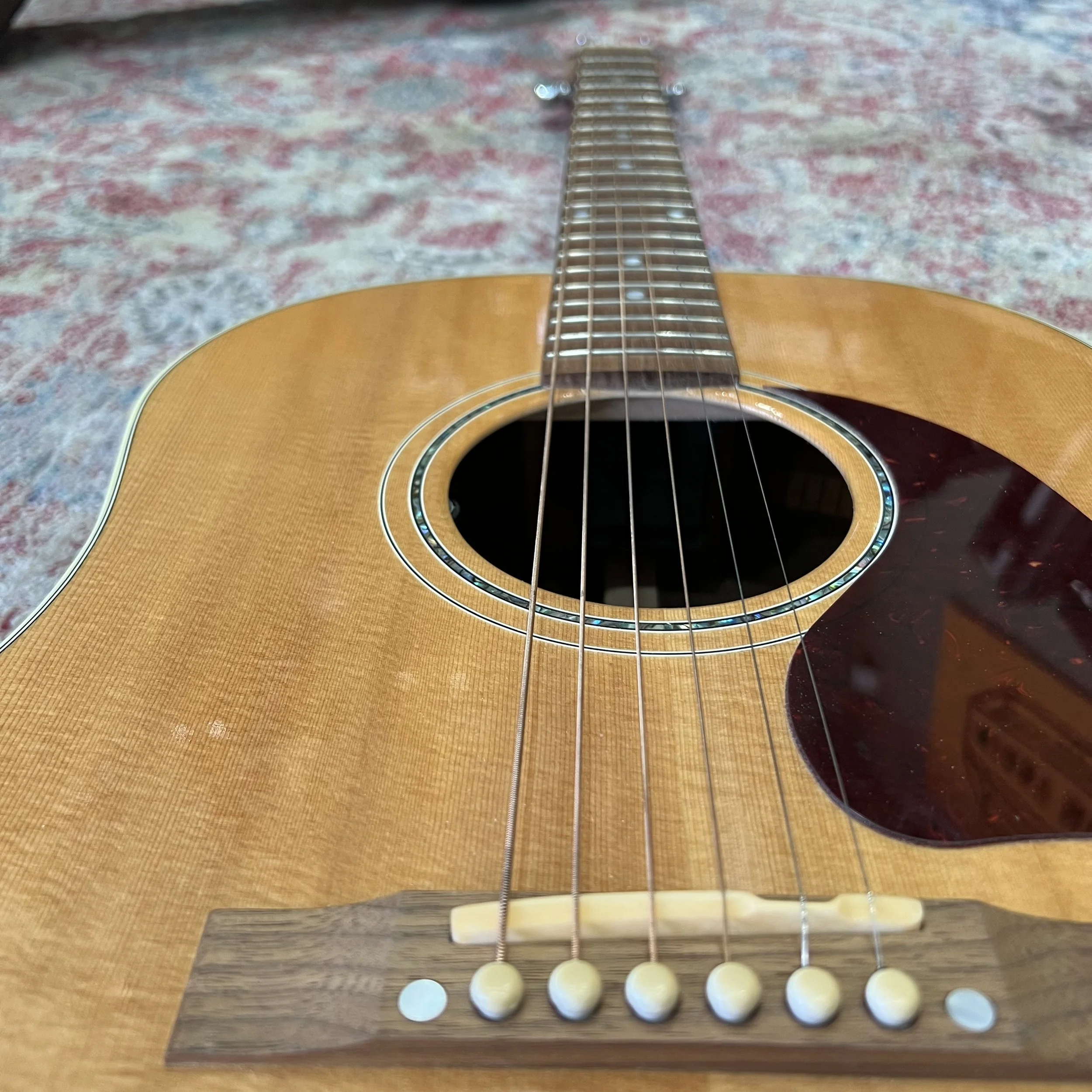 Gibson-J15-Acoustic-Guitar-Antique-Natural-04.jpeg