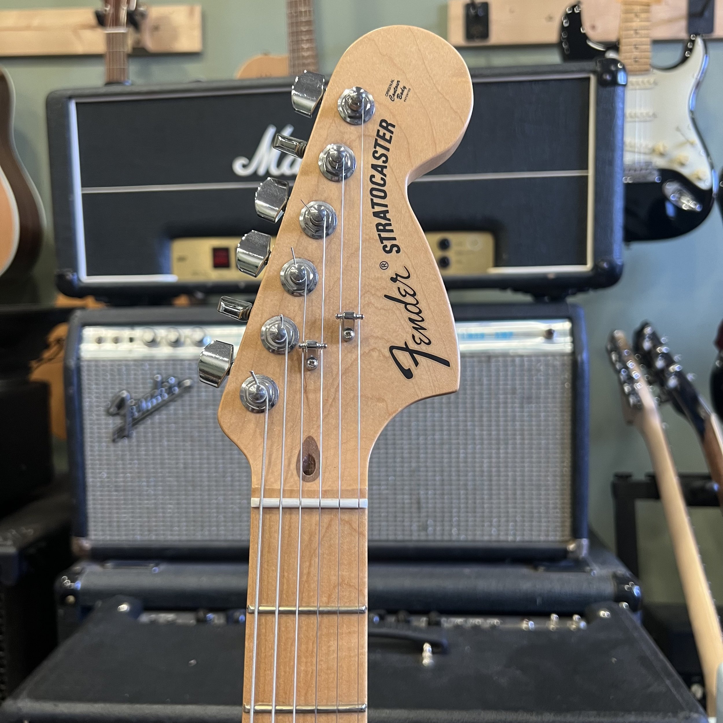 Fender-AmPro-Stratocaster-Electric-Guitar-OlympicWhite-04.jpeg