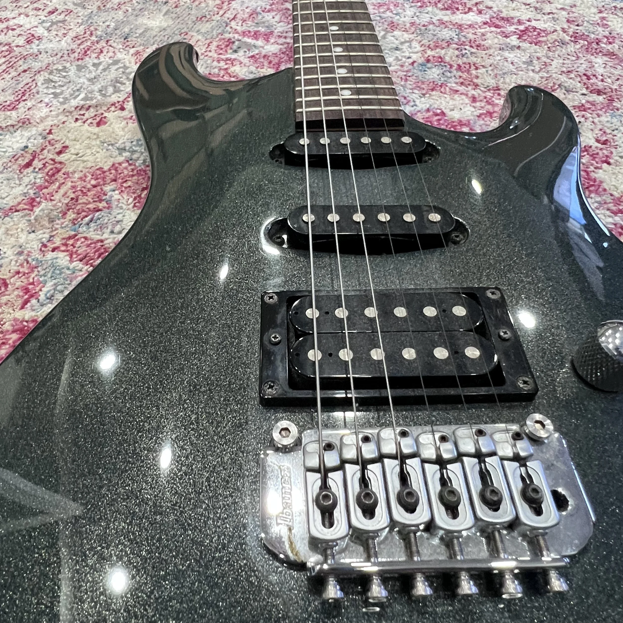 Ibanez SA Series_Cosmicgreyblack_05.jpeg