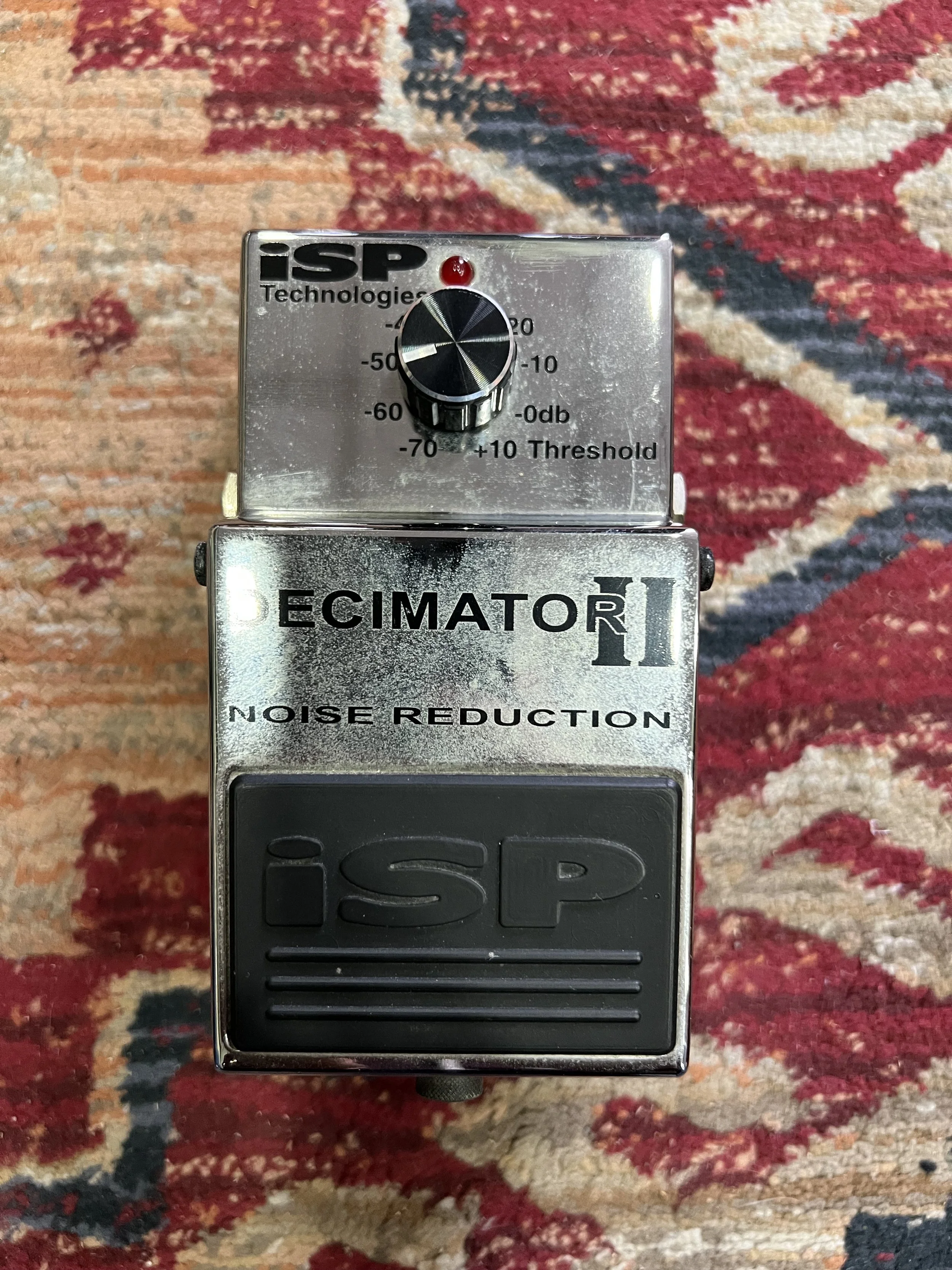 ISP-DecimatorII-noise-reduction-guitar-pedal-chrome-01.jpeg