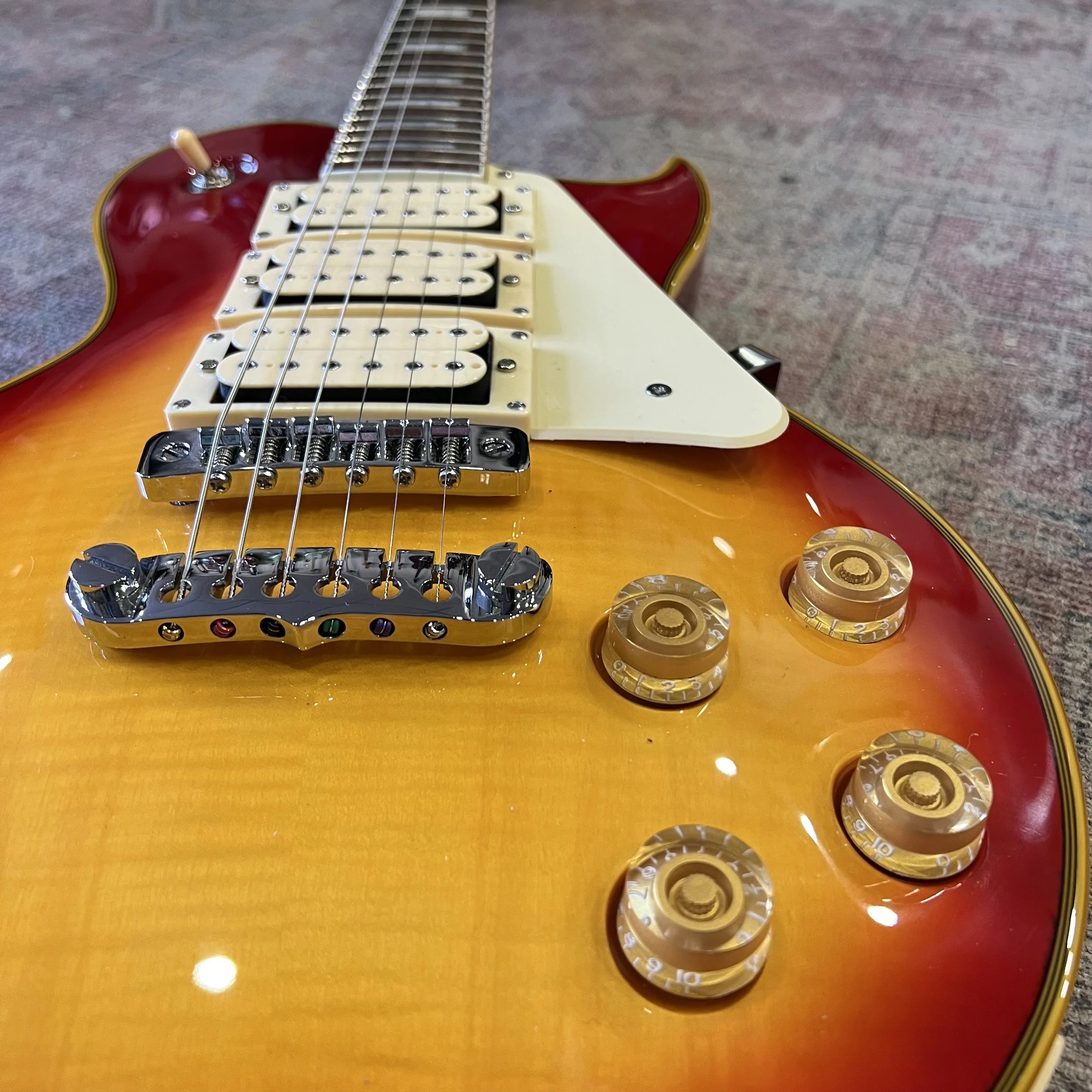 AriaProII-CherrySunburst-electric-guitar-04.jpeg