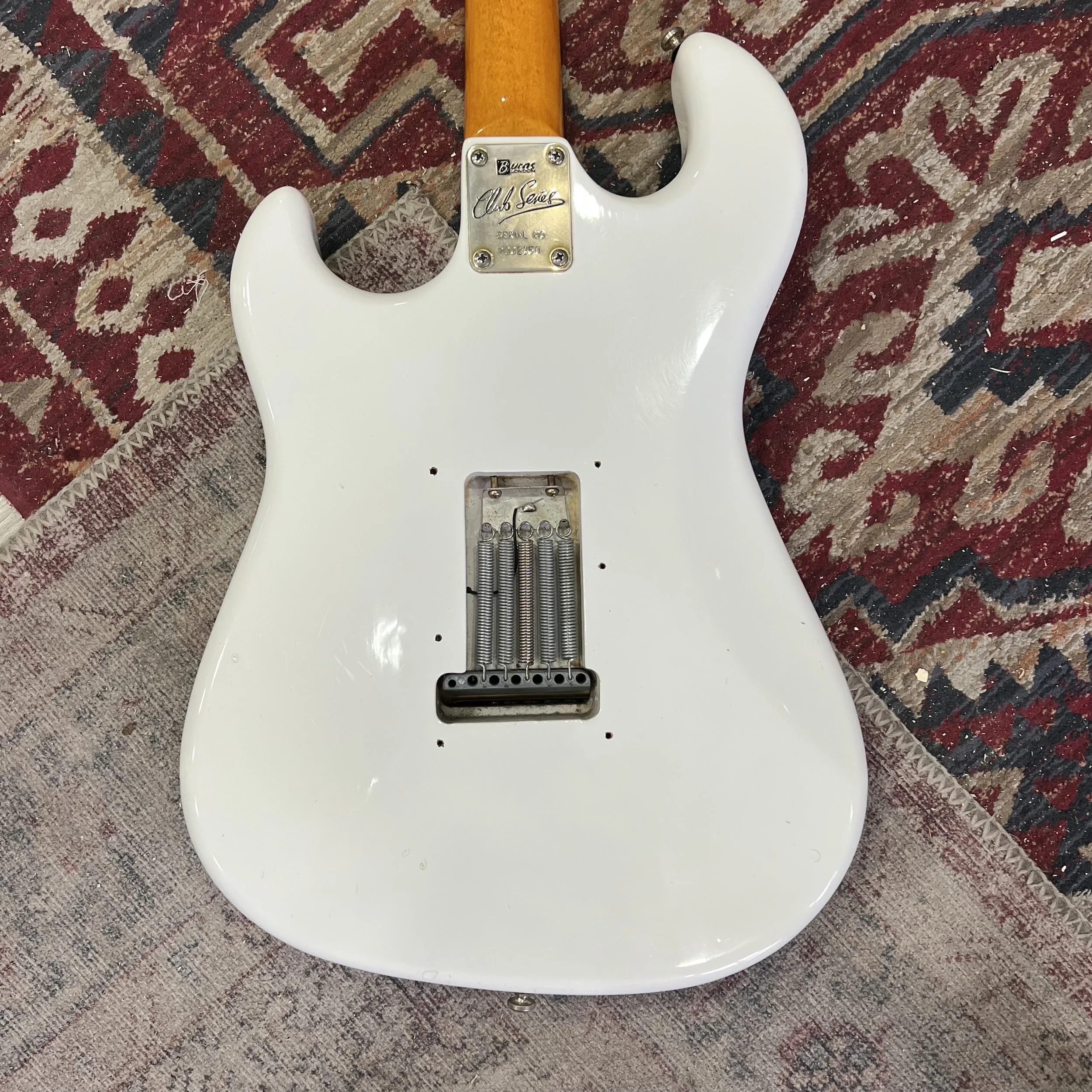 BurnsMarquee-Electric-Guitar-VintageWhite-010.jpeg