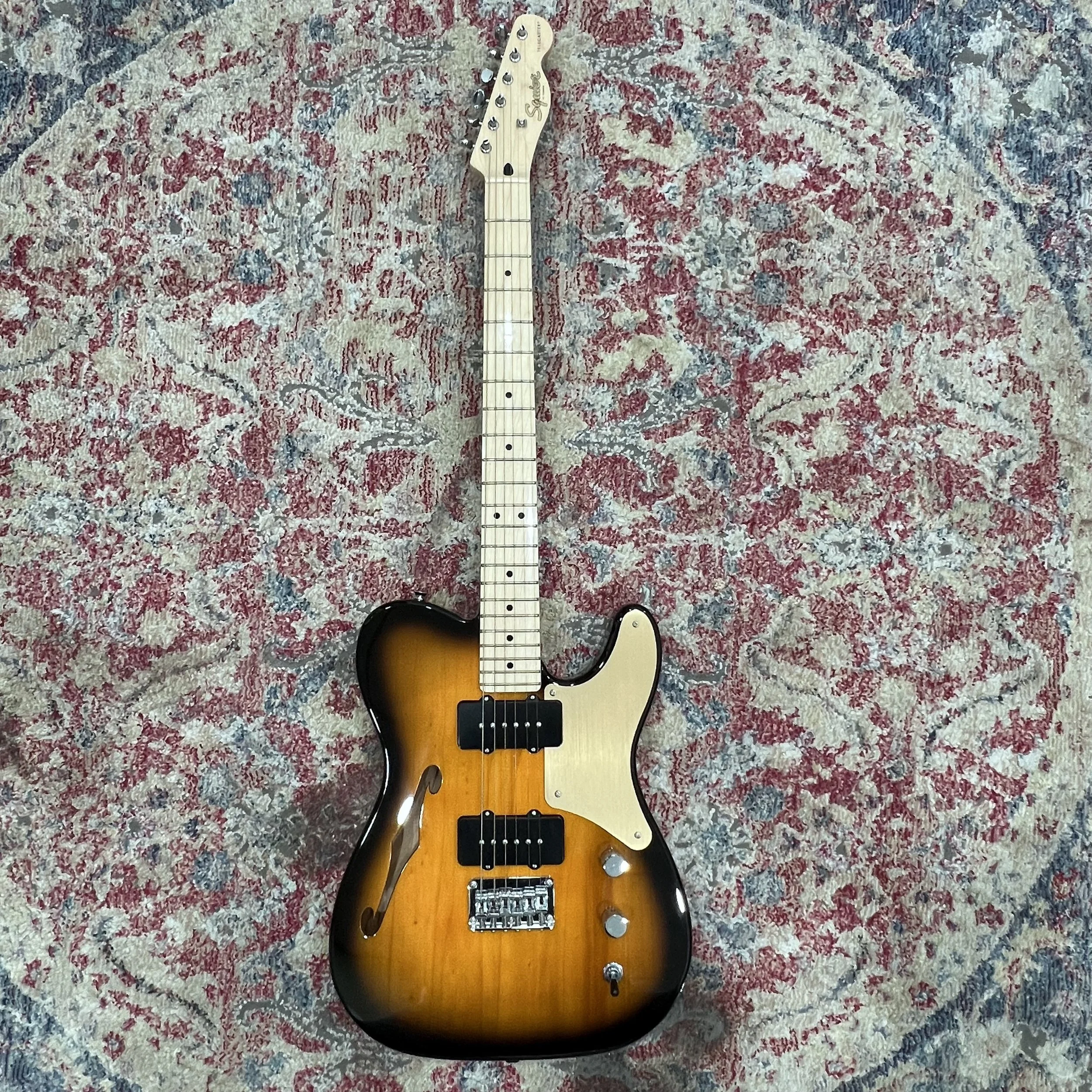 SquierTelecasterSunburst01.jpeg
