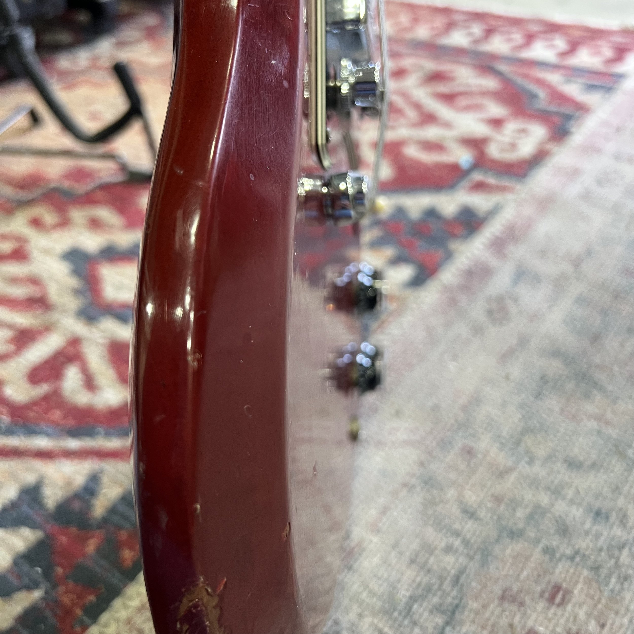 Gibson-SG-Standard-electric-Guitar-HeritageCherry-019.jpeg