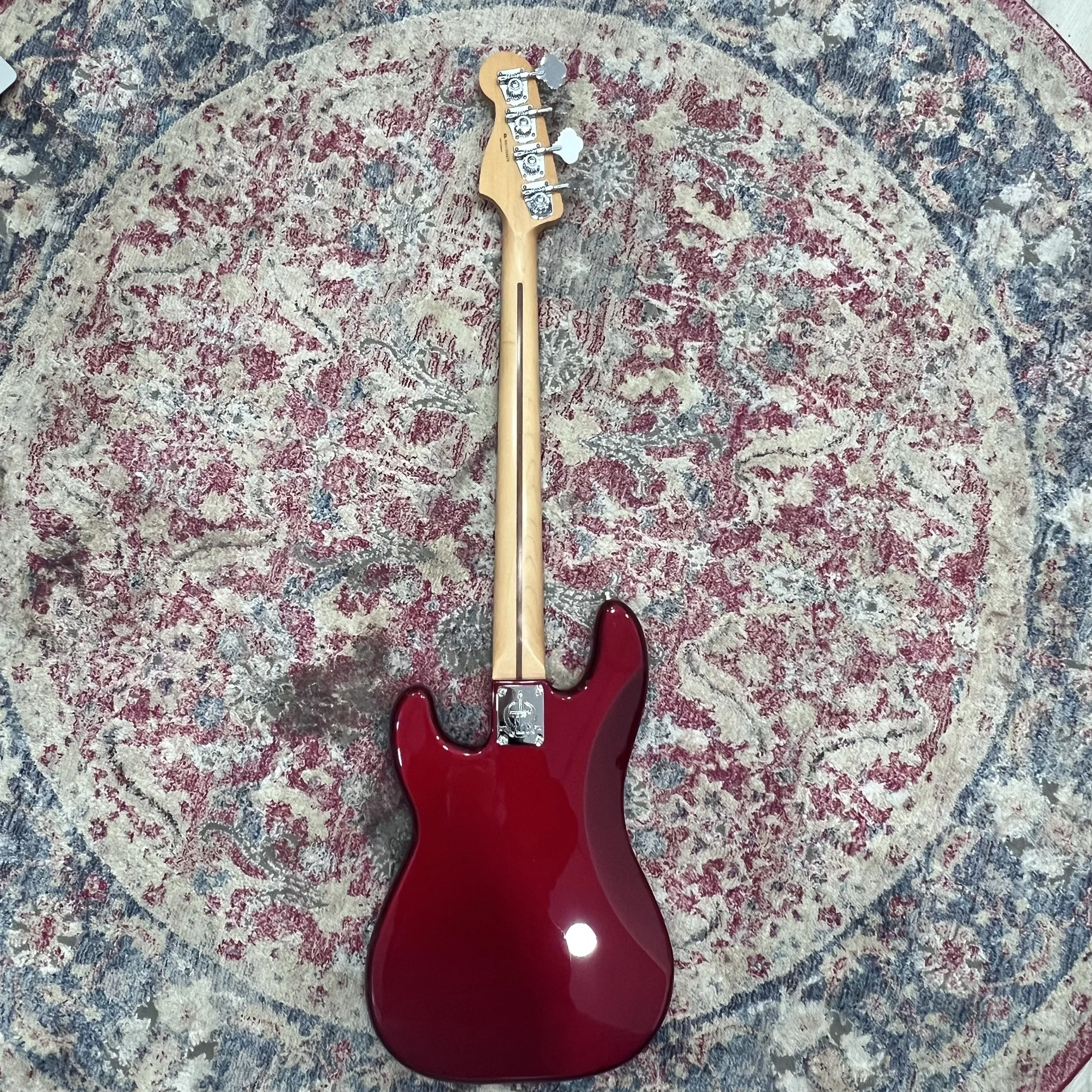 FenderPrecisionBass_red06.jpeg