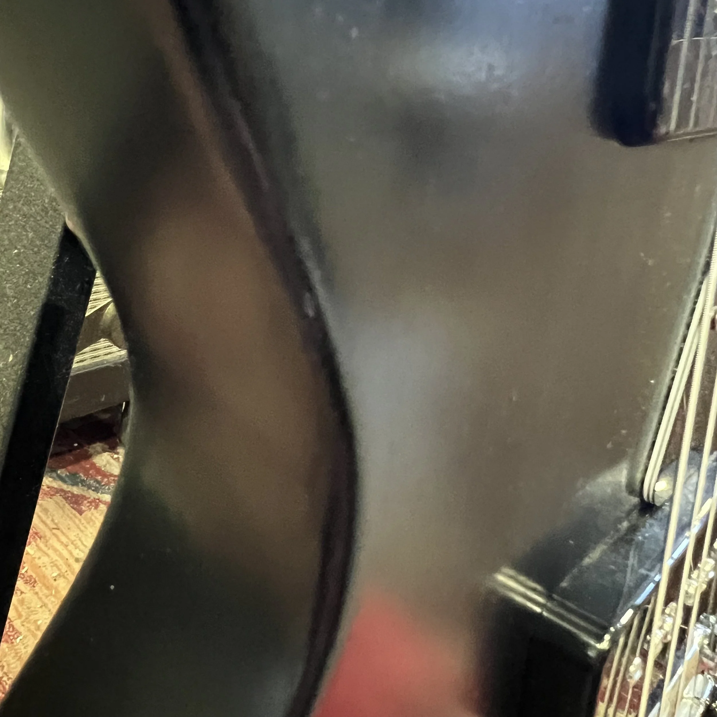 Gibson-LesPaulSpecial-Black-010.jpeg