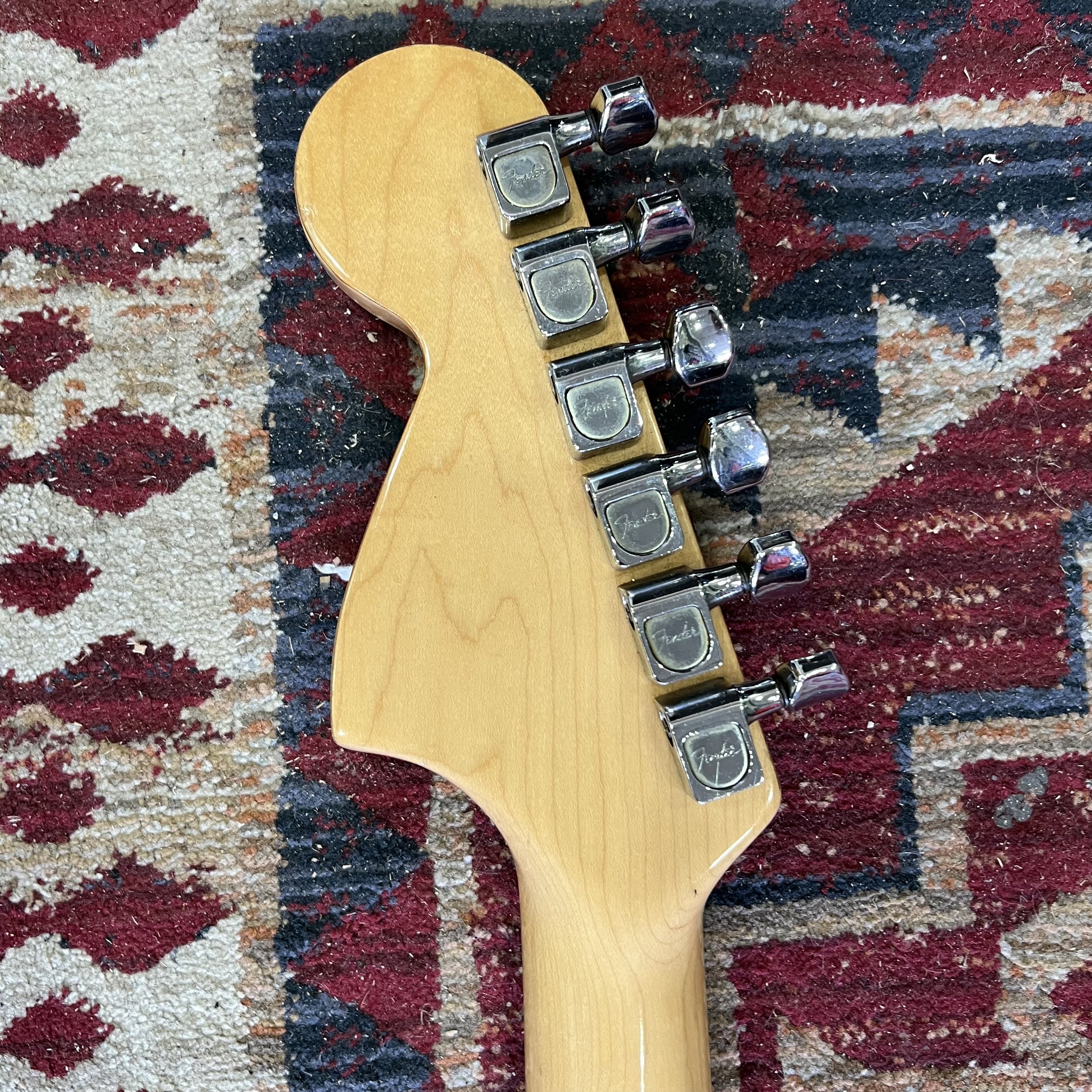 Fender-Telecaster-Deluxe-Metallic-green-Electric-Guitar-021.jpeg
