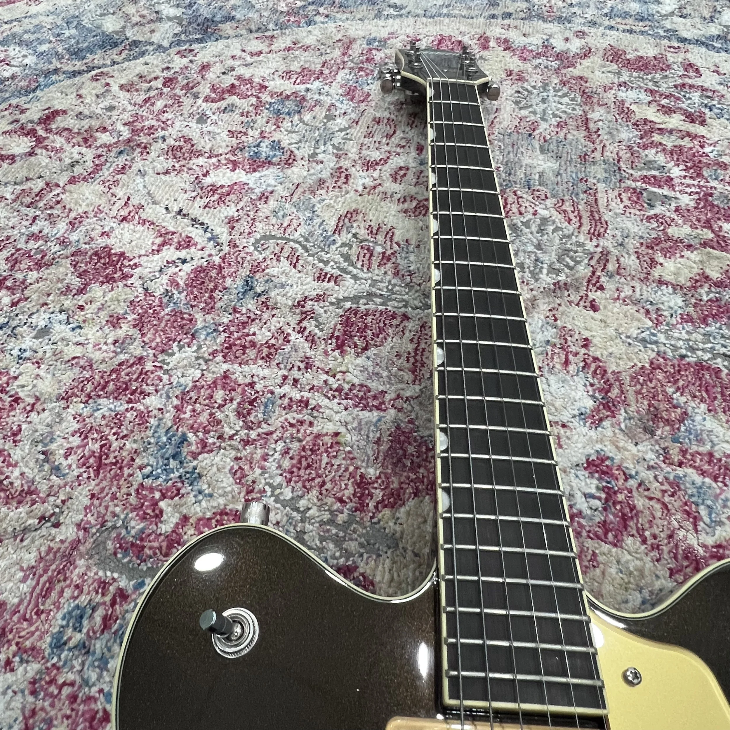 GretschElectromatic_Green05.jpeg