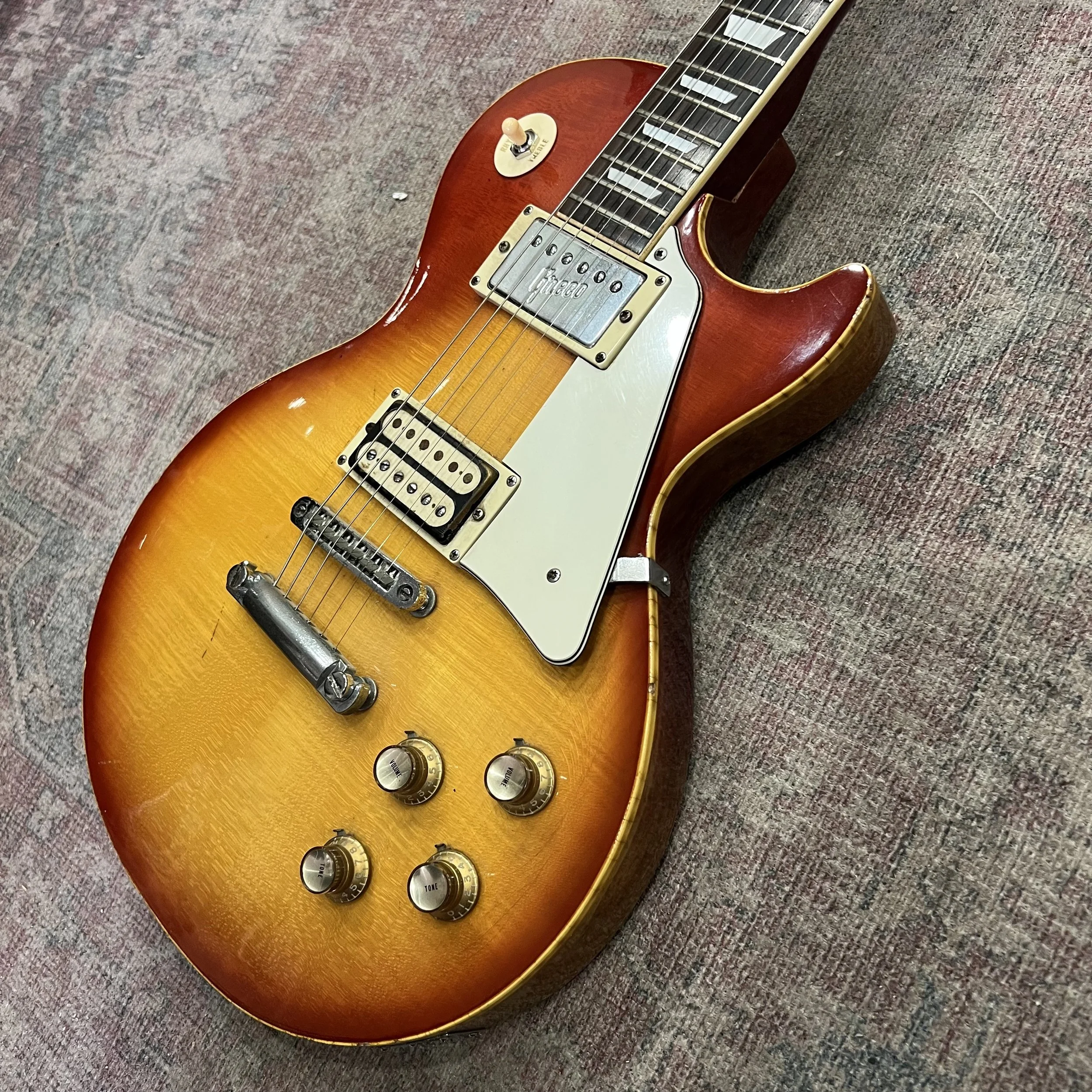 Greco-Custom-Electric-Guitar-CherrySunburst-03.jpeg