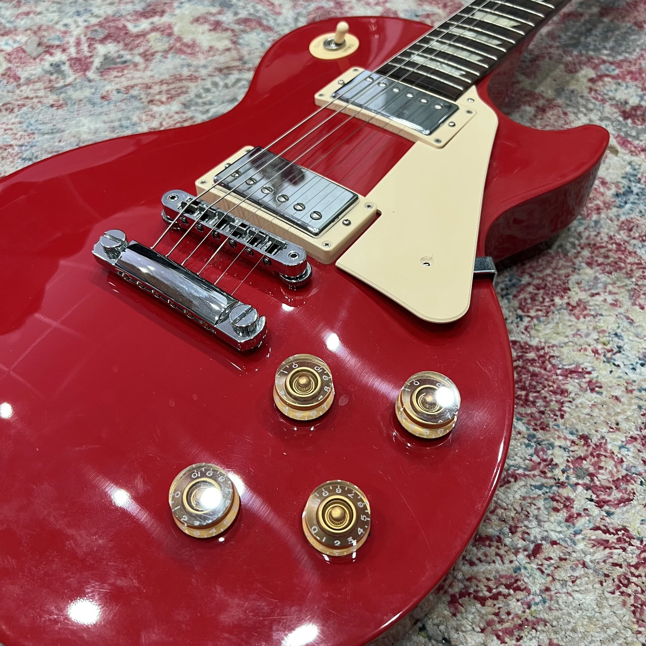 GibsonLesPaulStudioRed_05.jpeg