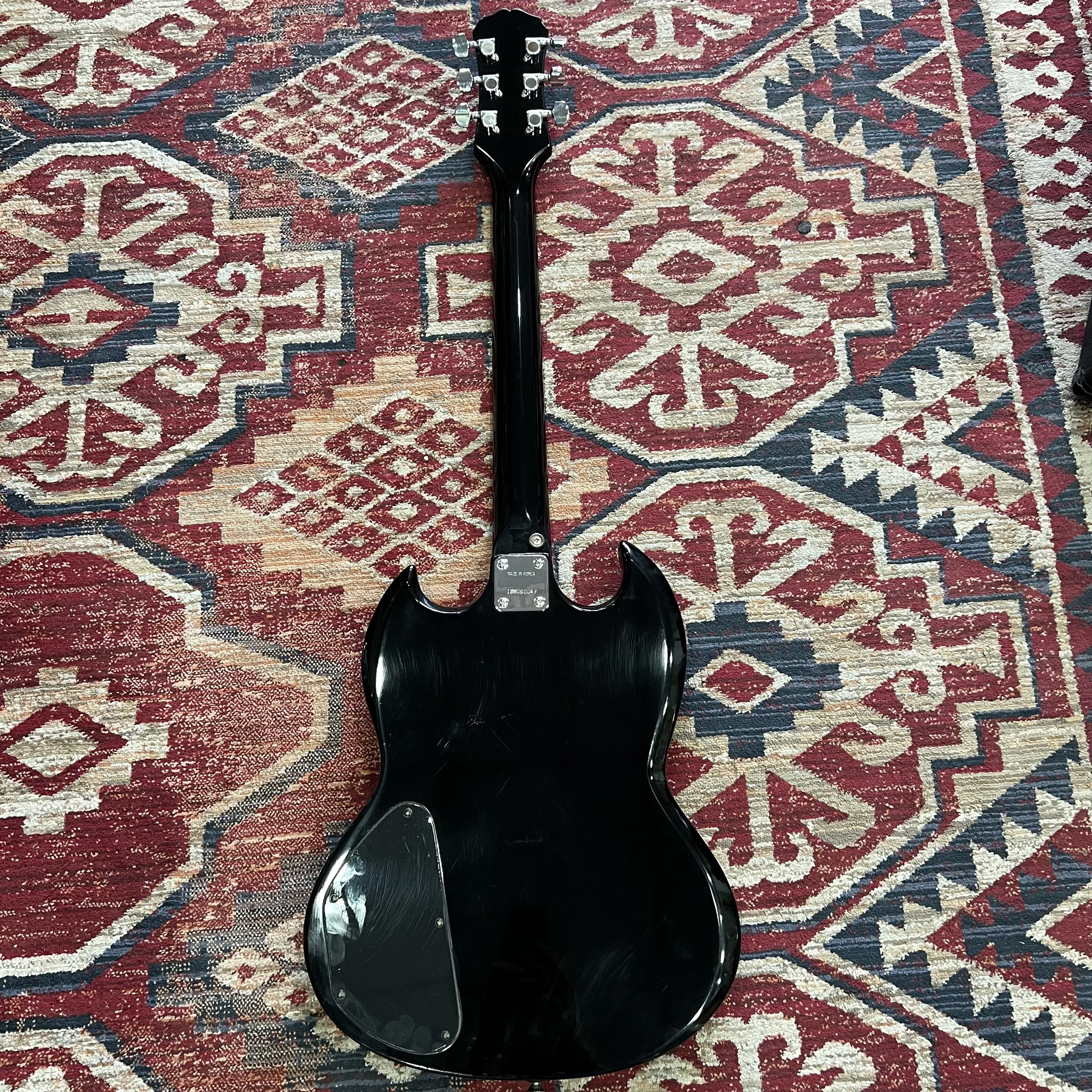 Epiphone-Gibson-SG-Ebony-07.jpeg