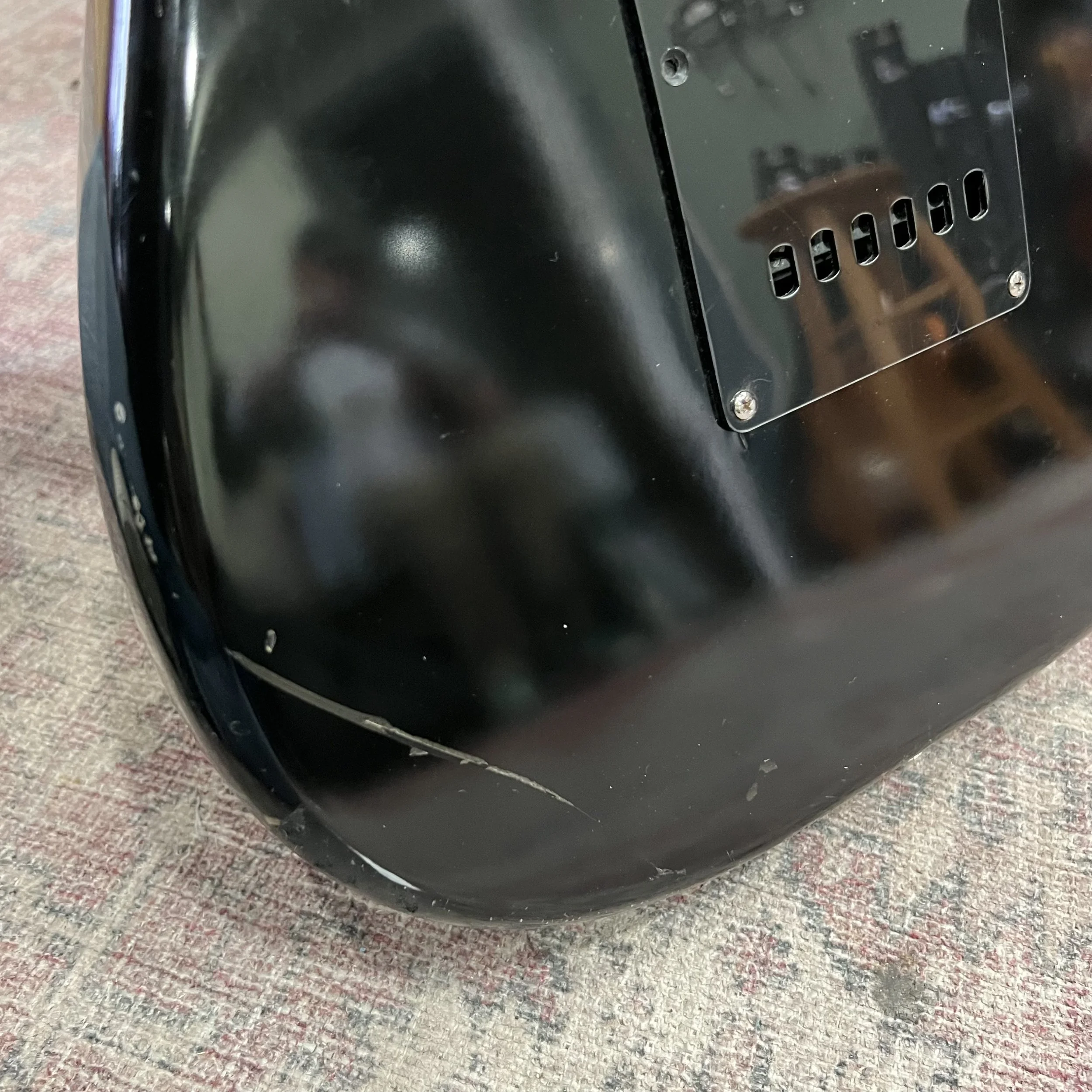Fender-Stratocaster-Electric-MIM-Guitar-Black-019.jpeg