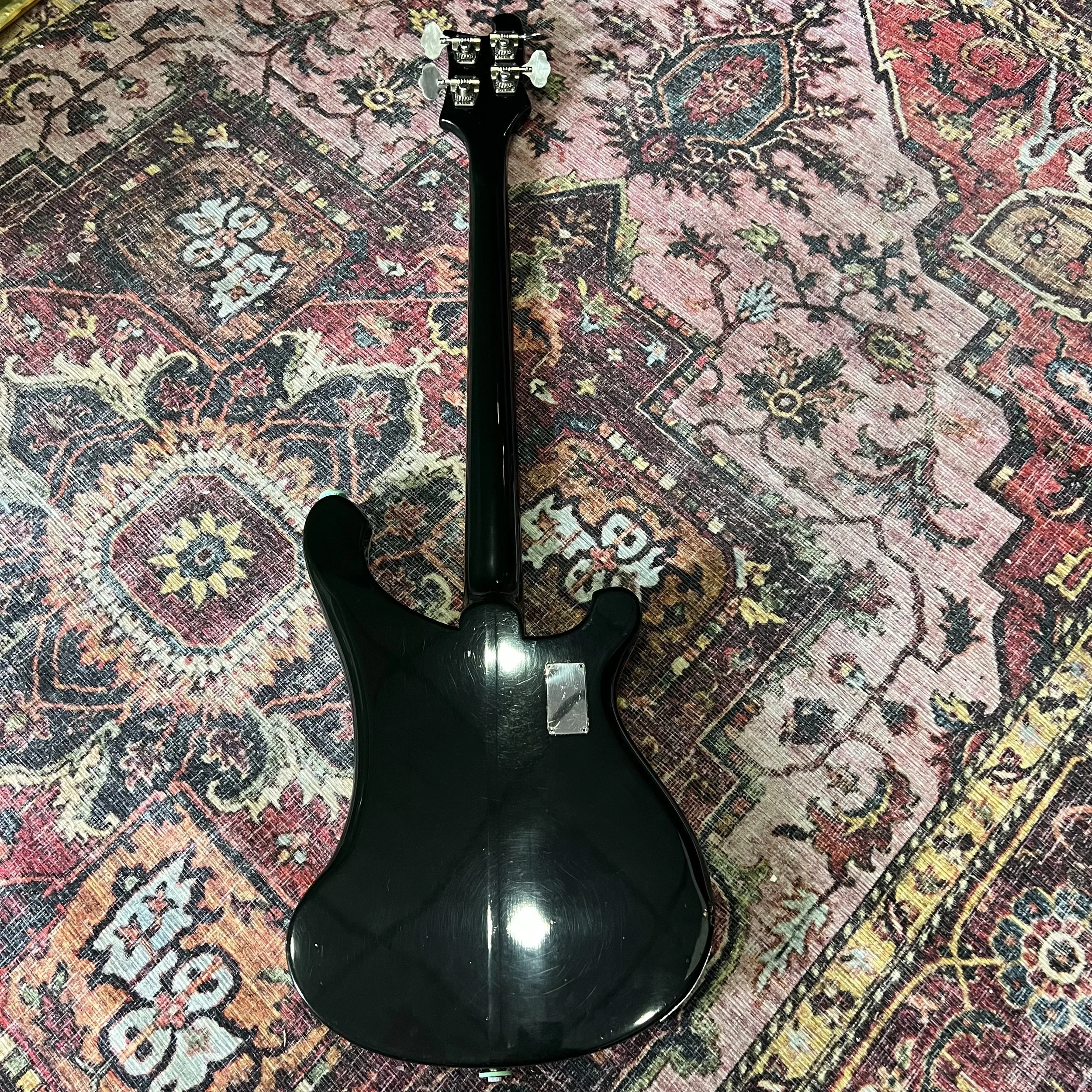 Rickenbacker-4001-Left-handed-Bass-Guitar-Jetglo-1978-08.jpeg