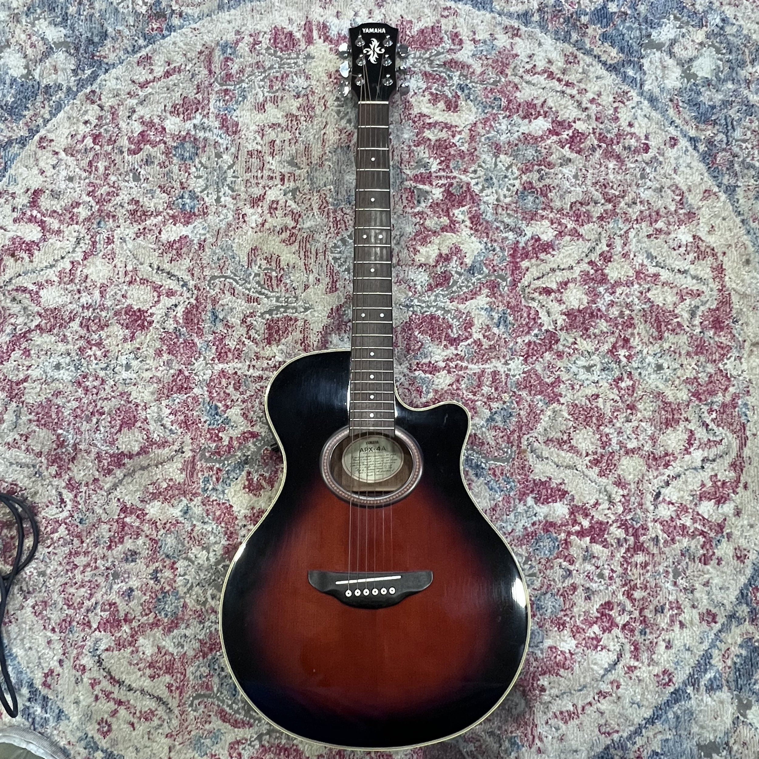 YamahaAPX4A acousticelectric guitarViolinSunburst_01.jpeg