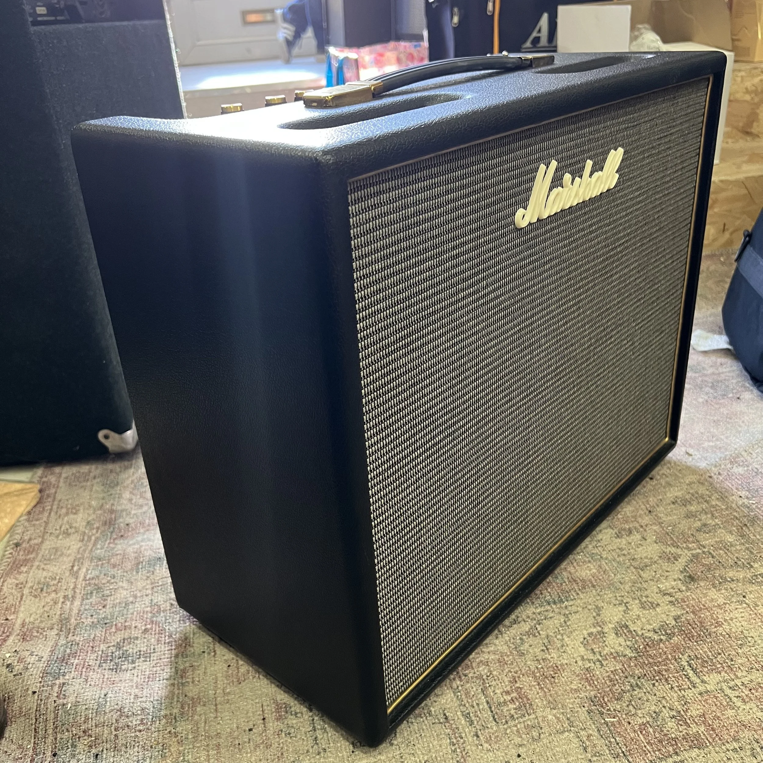 MARSHALL-Origin20-Guitar-Amp-04.jpeg