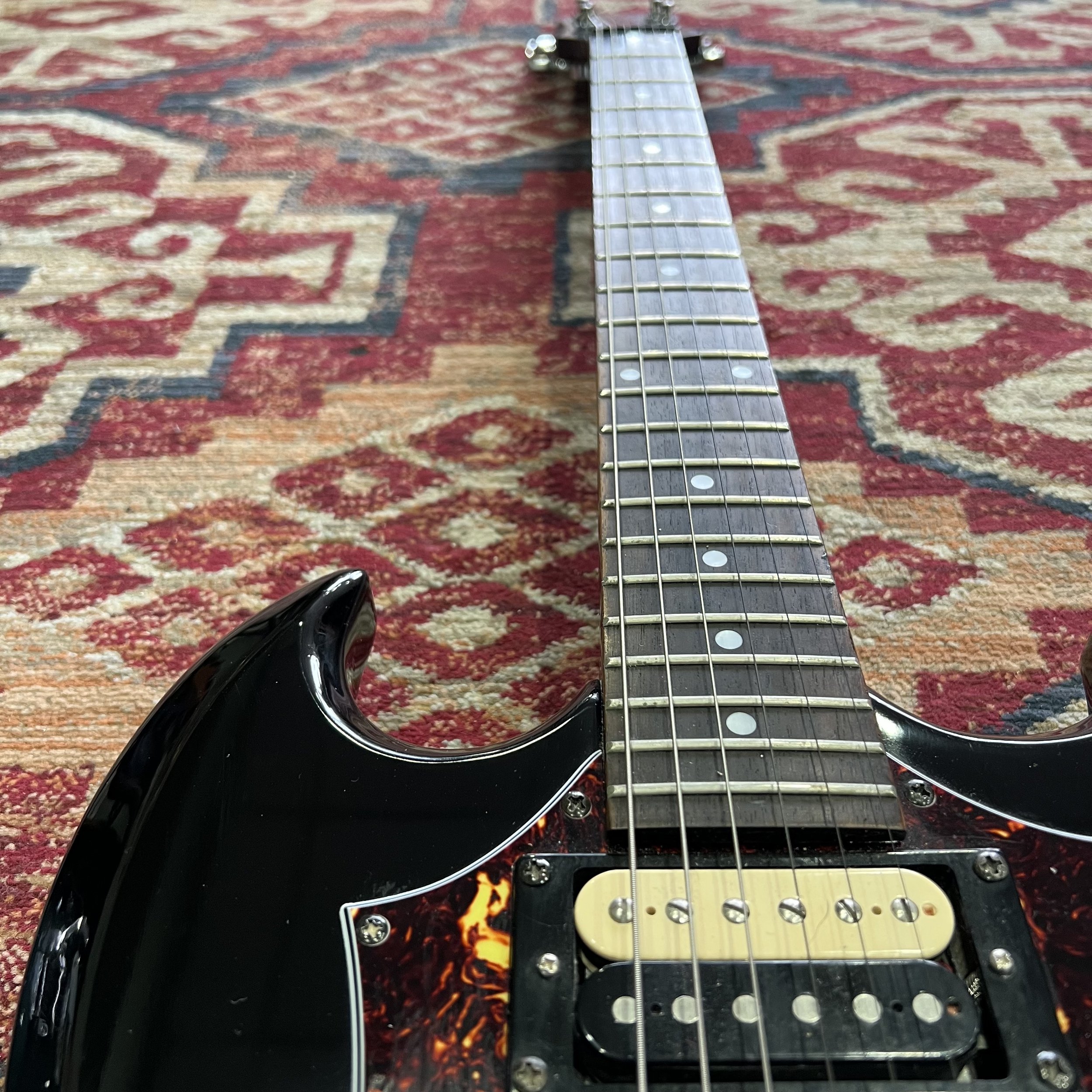 Epiphone-Gibson-SG-Ebony-05.jpeg
