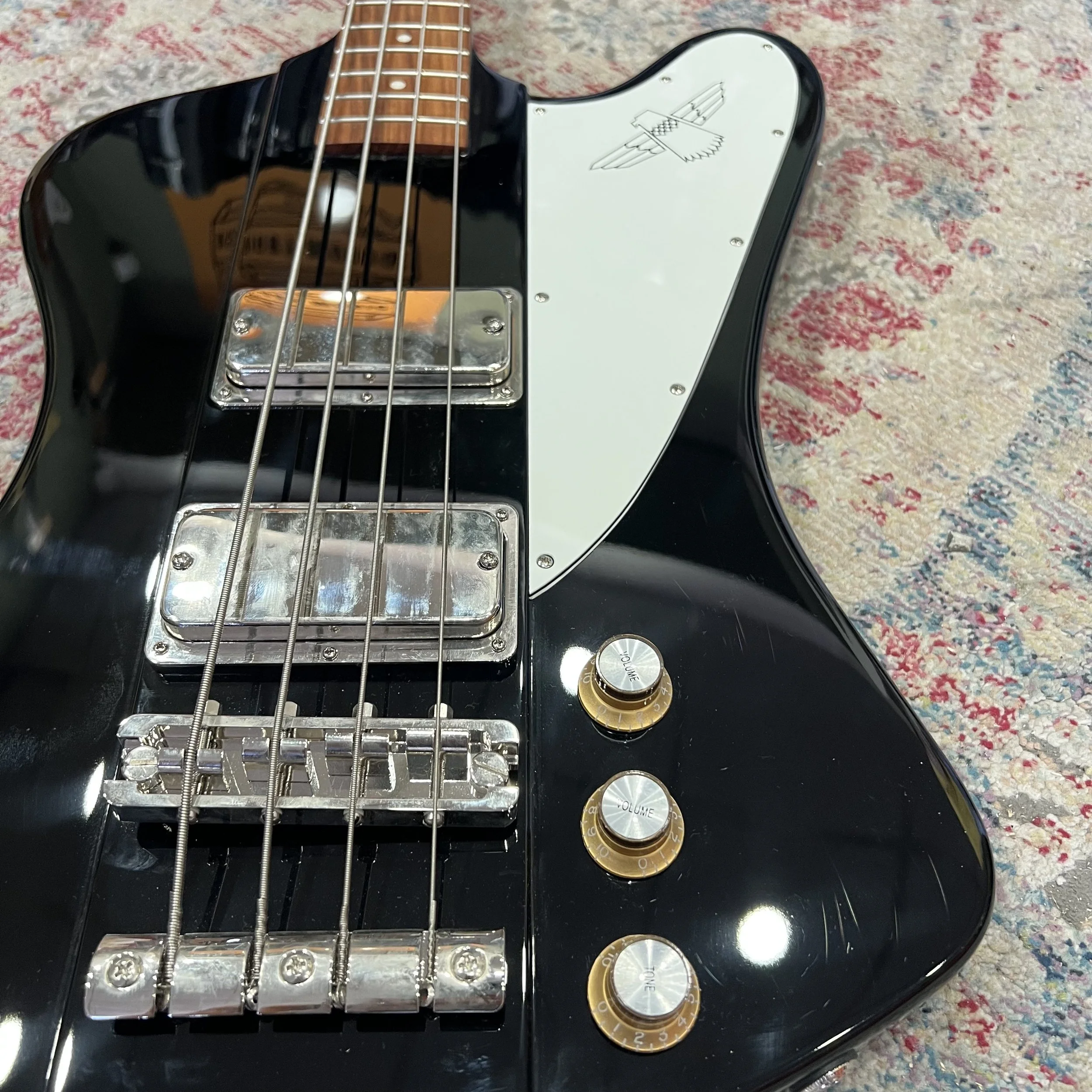 Epiphone-Thunderbird-Bass-04.jpeg