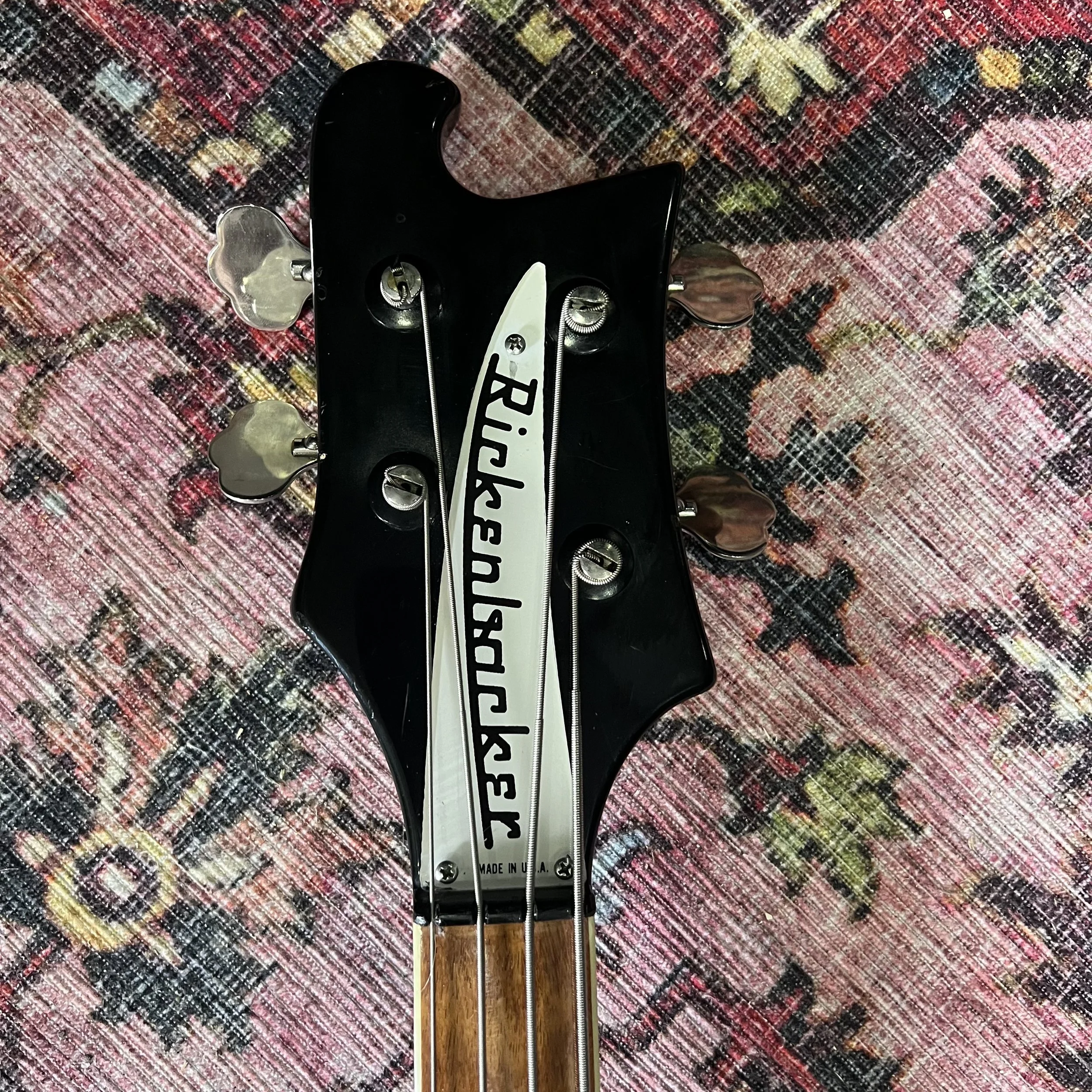 Rickenbacker-4001-Left-handed-Bass-Guitar-Jetglo-1978-07.jpeg