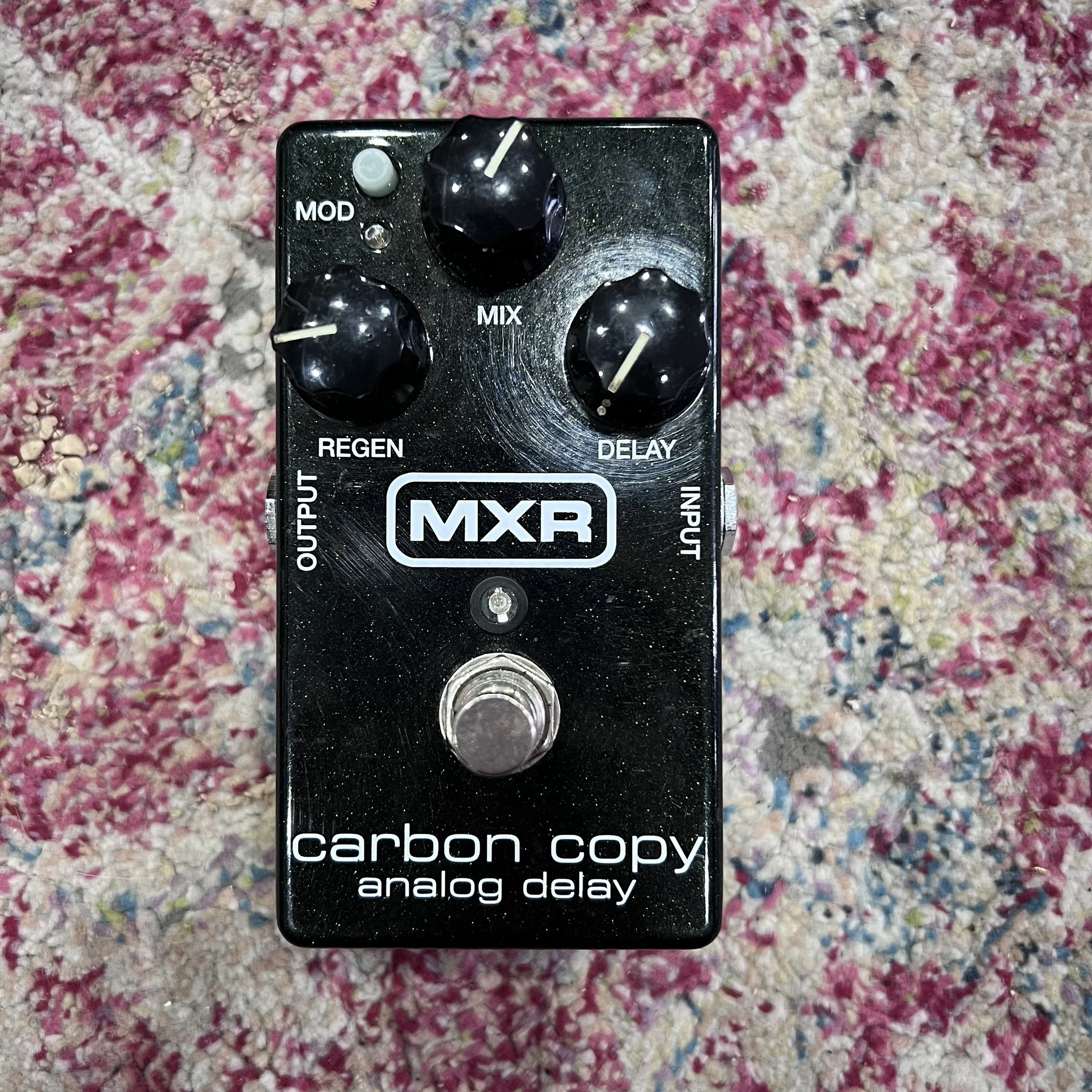 MXRM169CarbonCopyAnalogDelayGuitarPedalBlack_01.jpeg