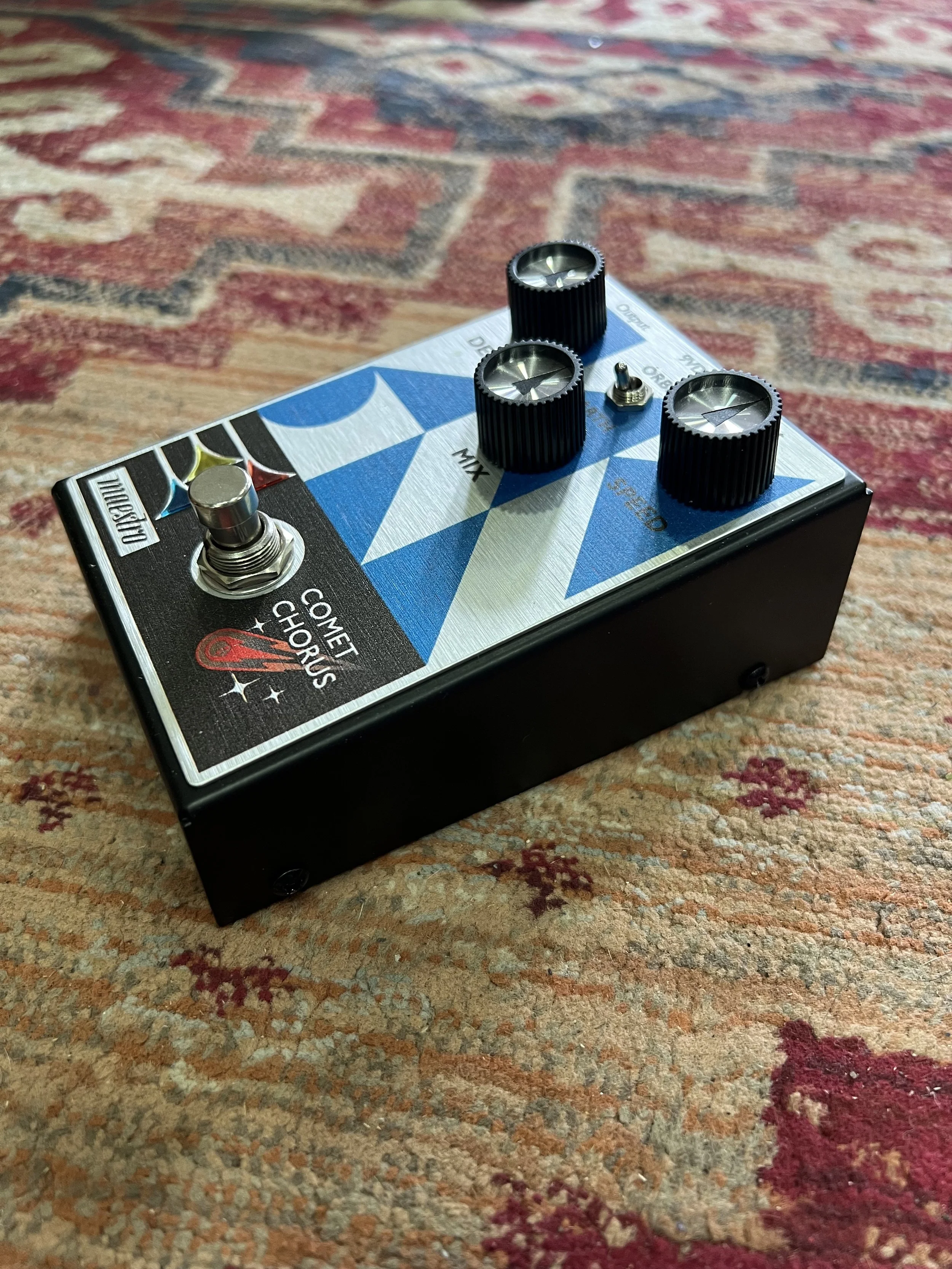 Maestro-Comet-Chorus-Blue-Analog Modulation-Pedal-Blue-03.jpeg