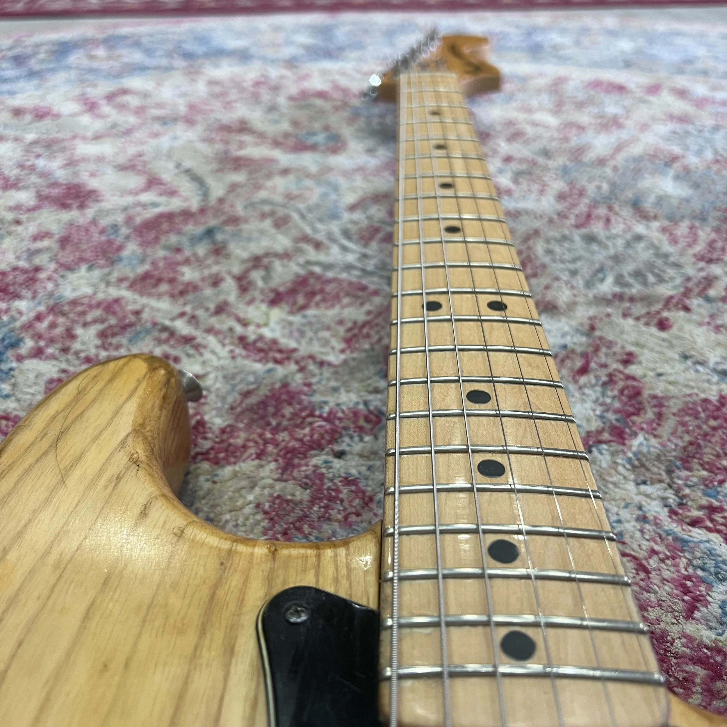 Fender70sStratocasterNatural_06.jpeg