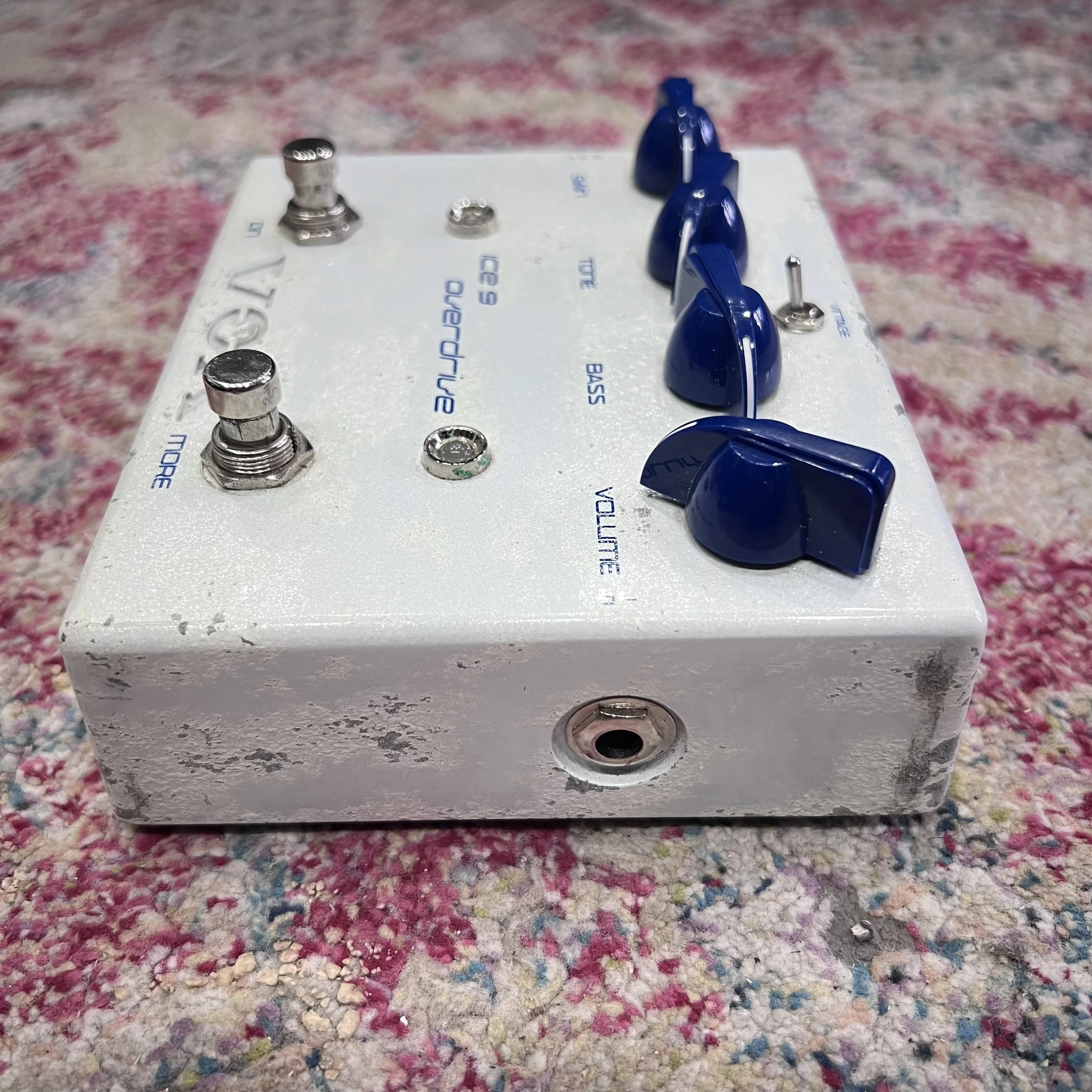 VoxJoeSatrianiIce9Overdrivepedal_03.jpeg