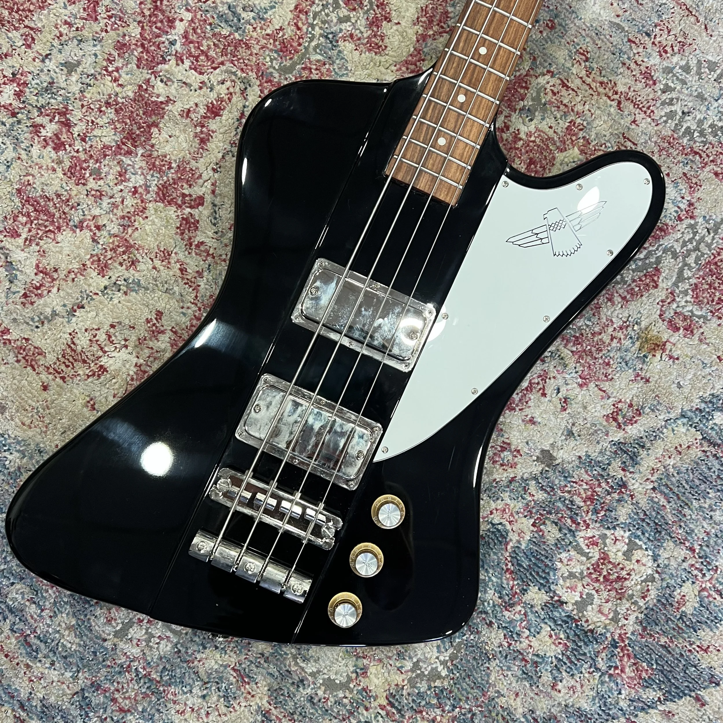 Epiphone-Thunderbird-Bass-02.jpeg