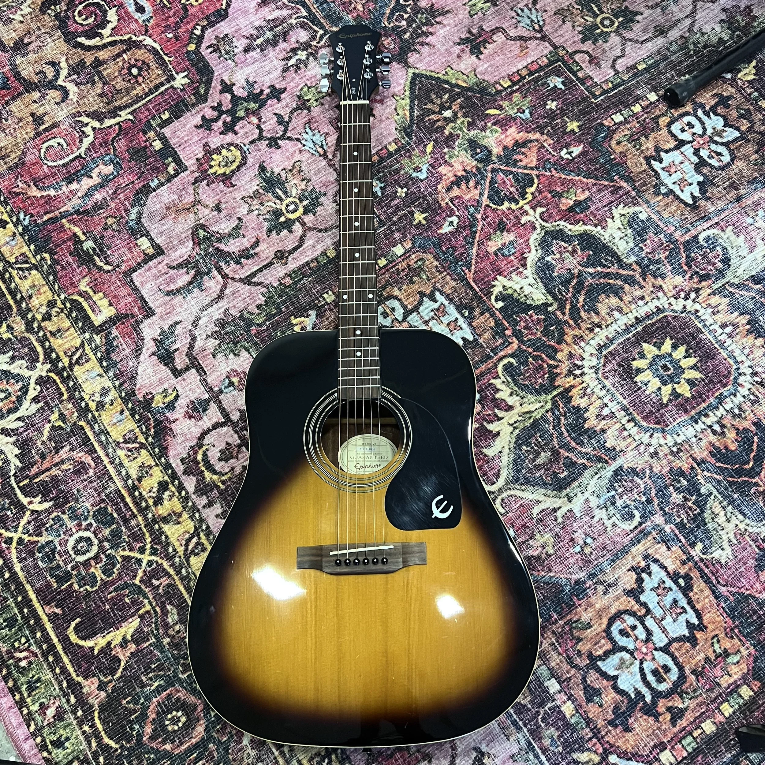 EpiphoneDR100acousticguitarVintageSunburst_01.jpeg