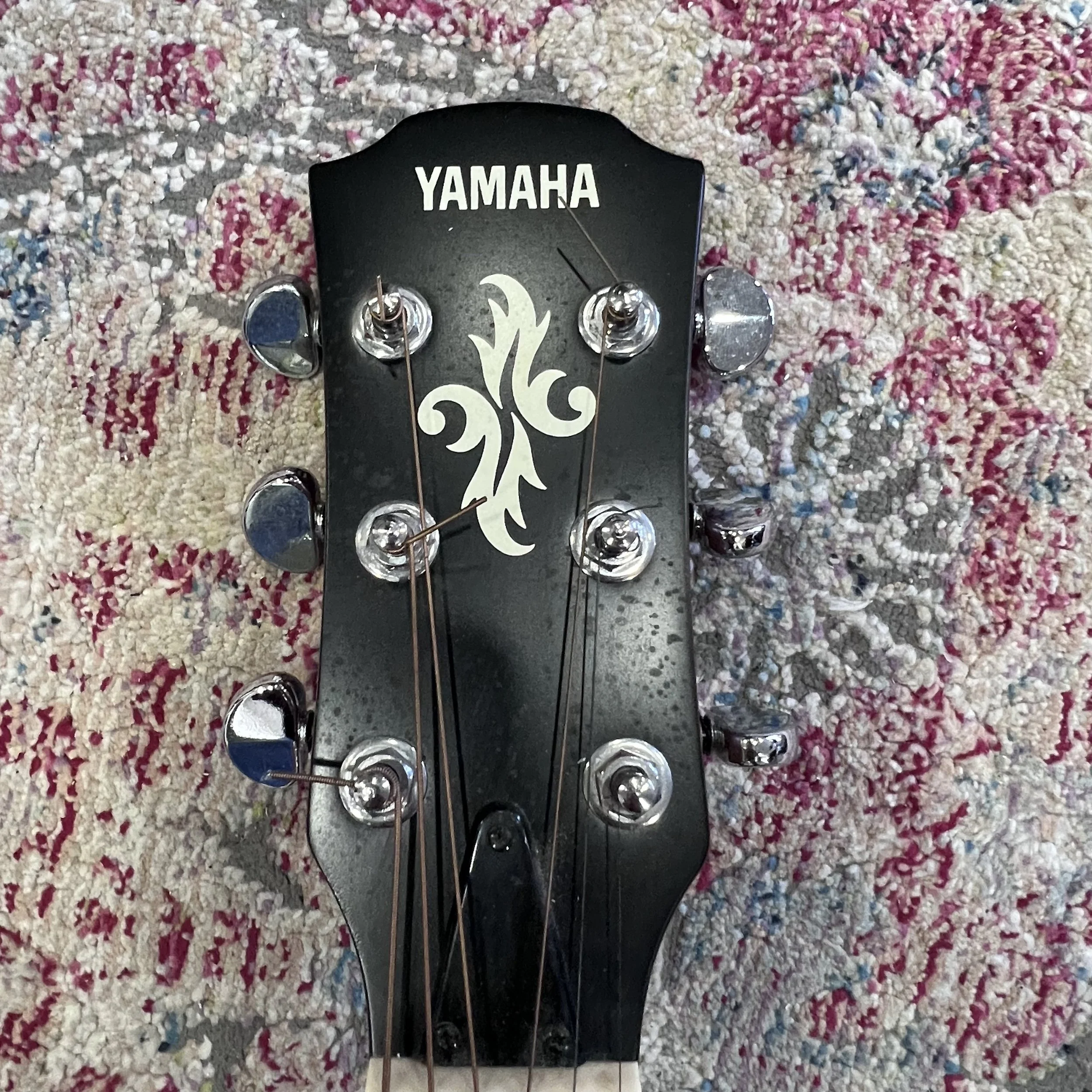 YamahaAPX4A acousticelectric guitarViolinSunburst_07.jpeg