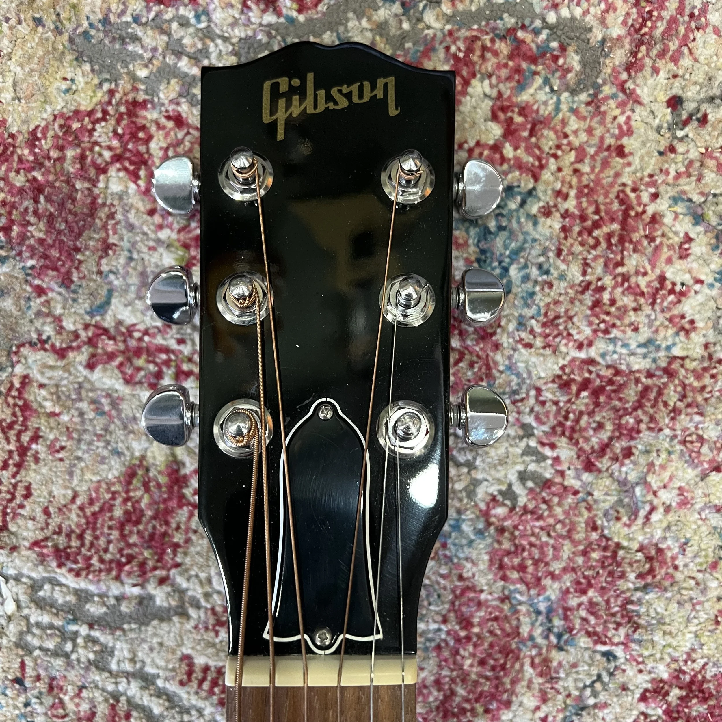 Gibson-J15-Acoustic-Guitar-Antique-Natural-08.jpeg