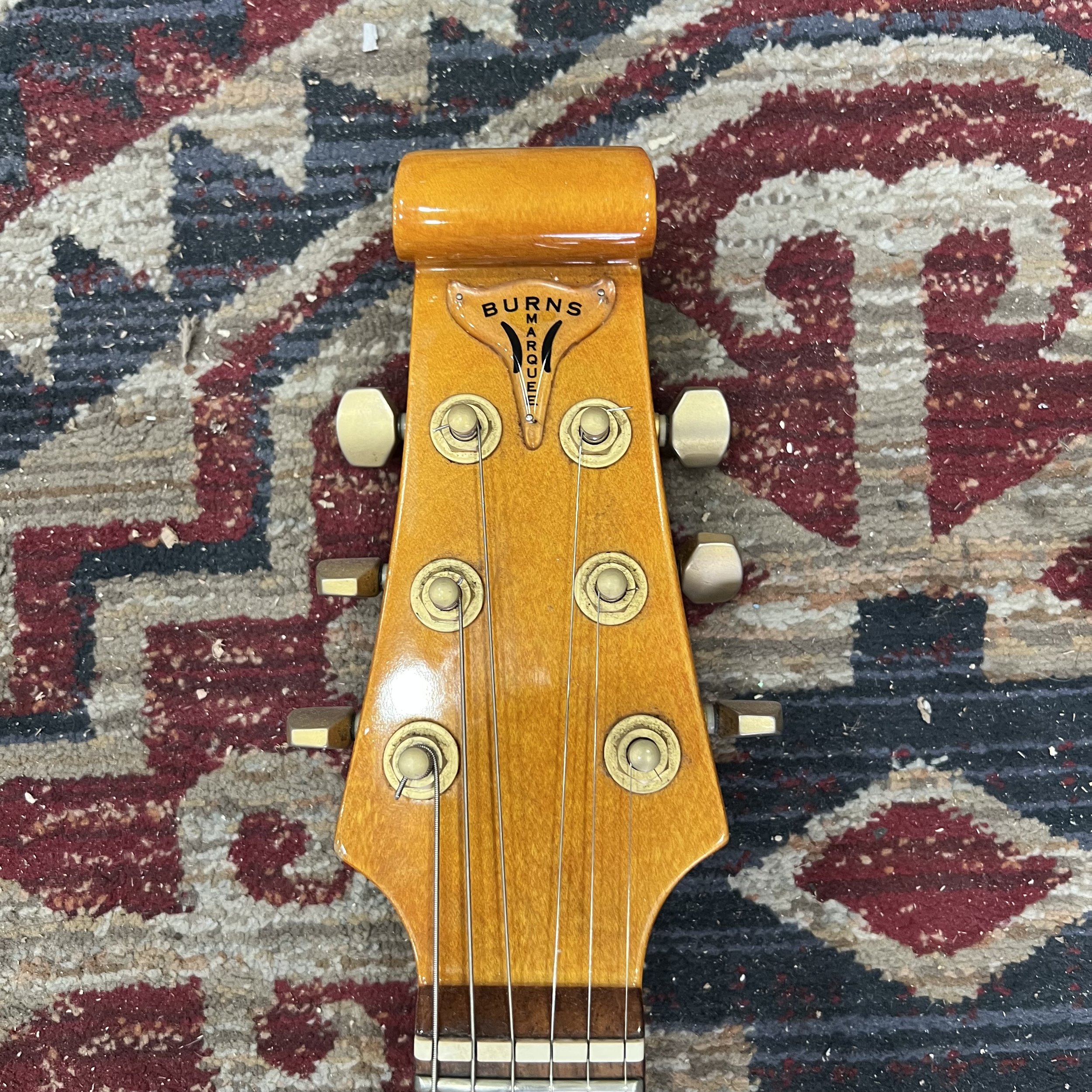 BurnsMarquee-Electric-Guitar-VintageWhite-08.jpeg