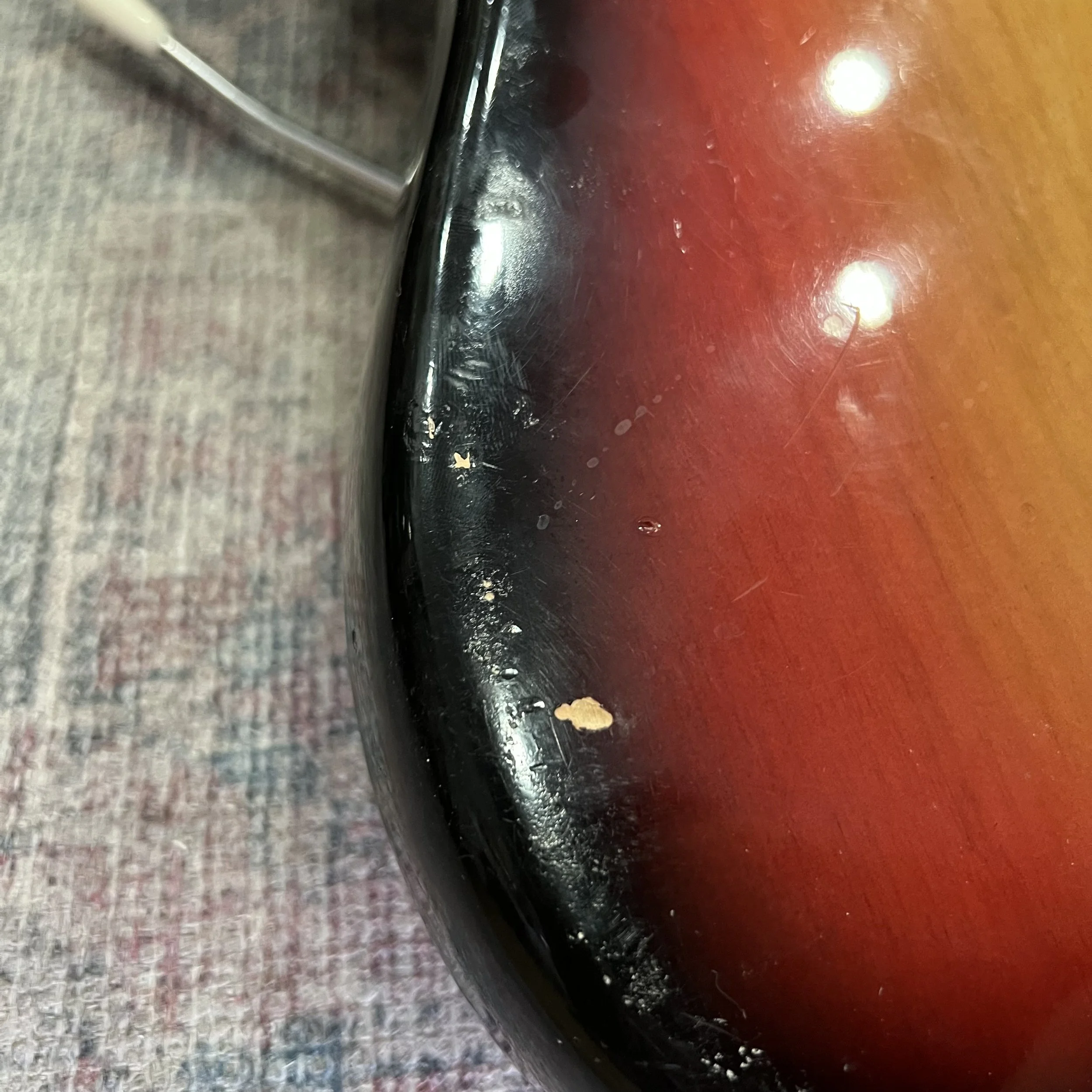 Fender-Jaguar-1969-Electric-Guitar-3Tone-Sunburst-21.jpeg