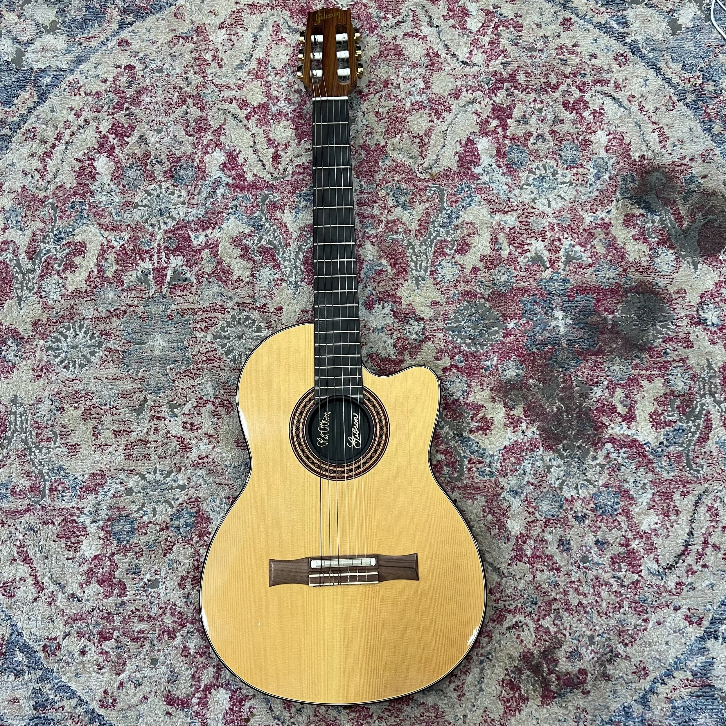 Gibson Chet Atkins SST solid-body acoustic_01.jpeg