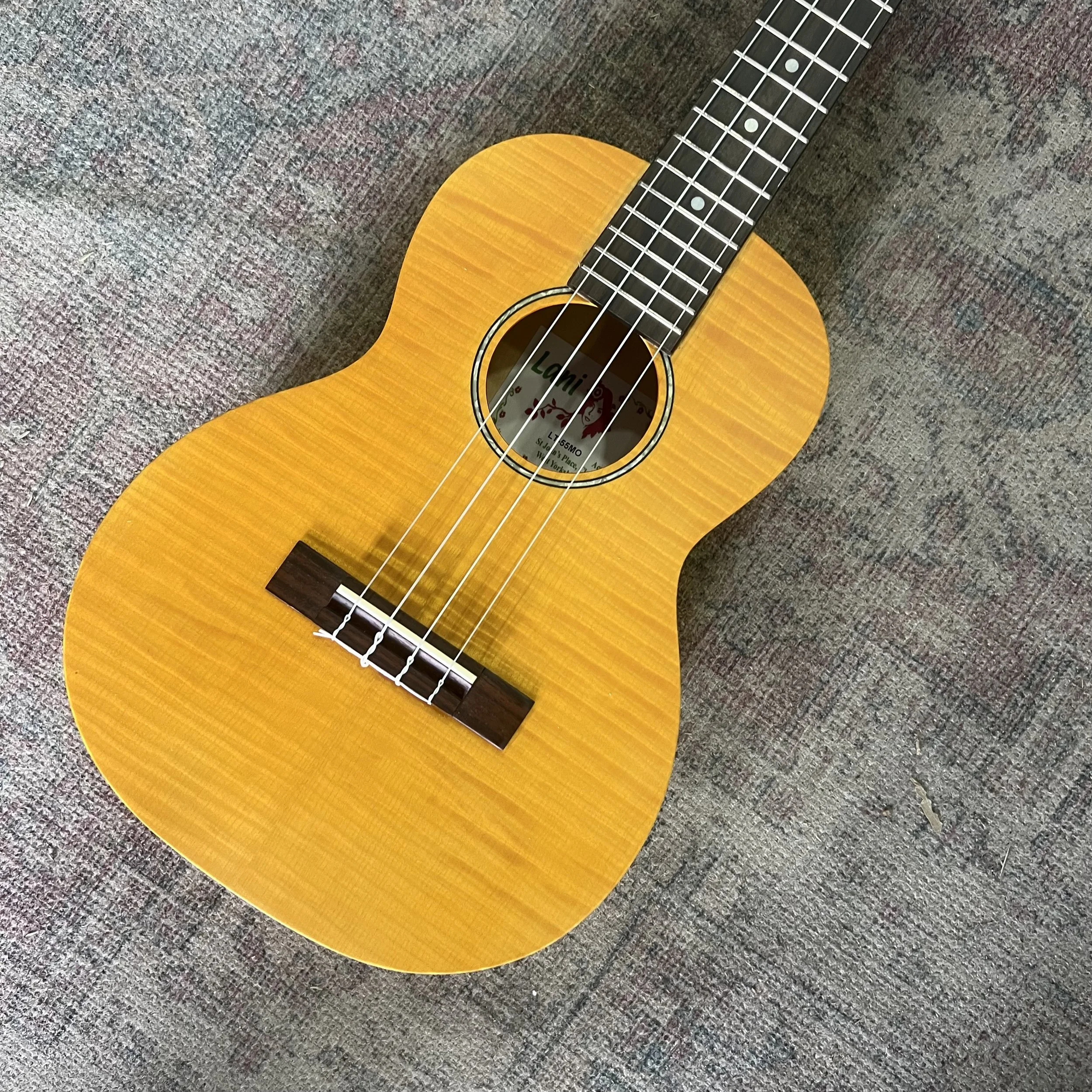 Lani-tenor-ukulele-LT55MO-soft-black-case-02.jpeg