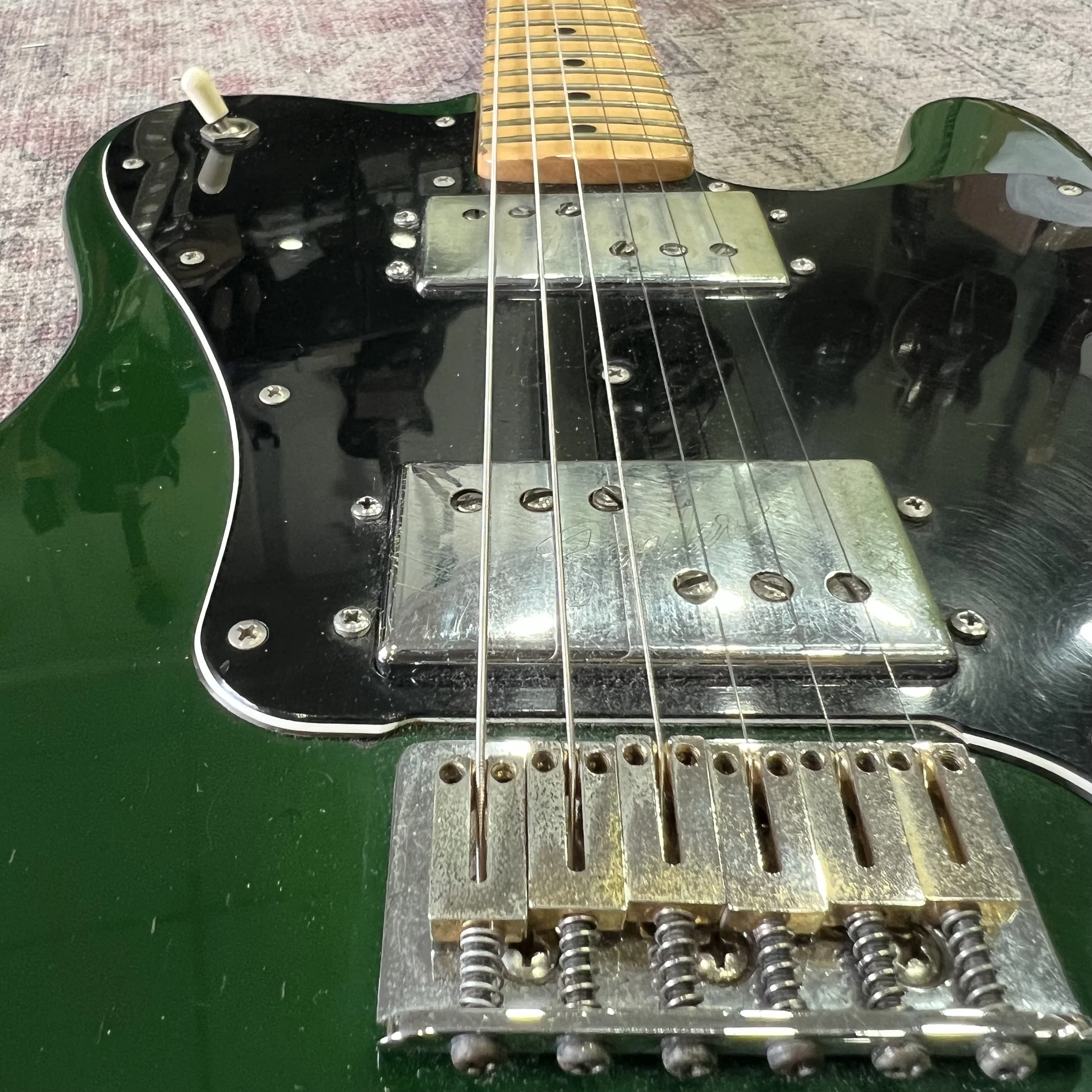 Fender-Telecaster-Deluxe-Metallic-green-Electric-Guitar-05.jpeg
