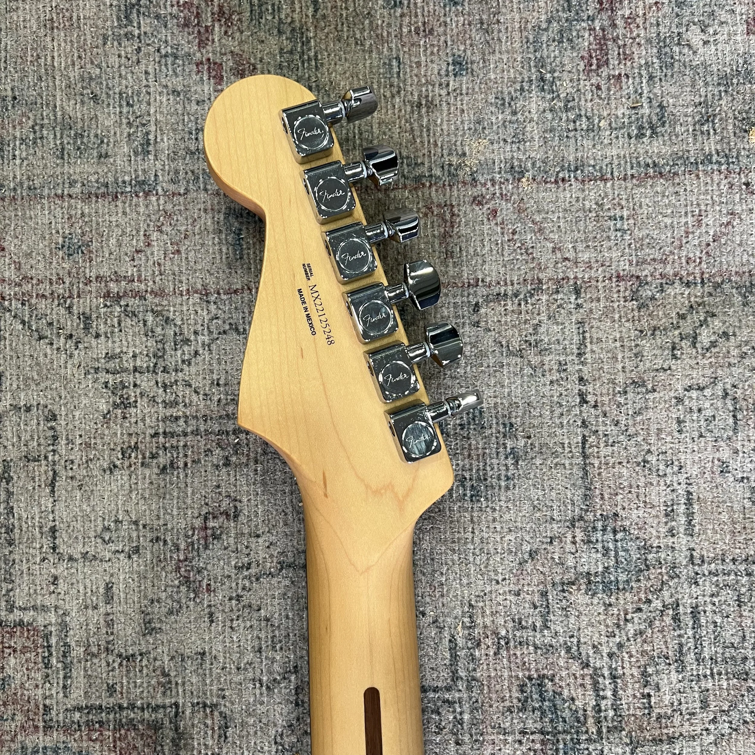 Fender-Stratocaster-MIM-Electric-Guitar-Sunburst-010.jpeg