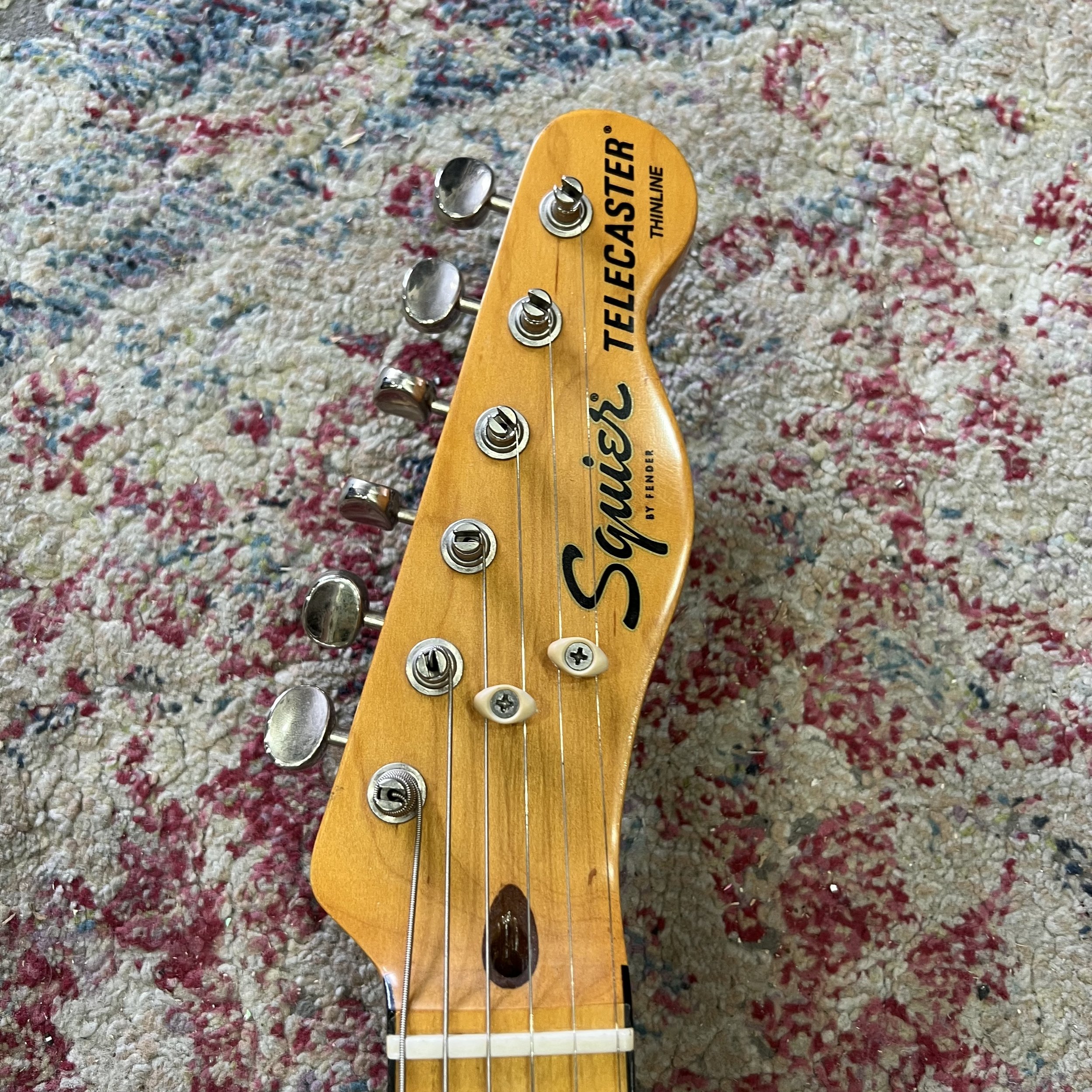 Squier-ClassicVibe-Telecaster-Thinline-Electric-Guitar-OlympicWhite-07.jpeg