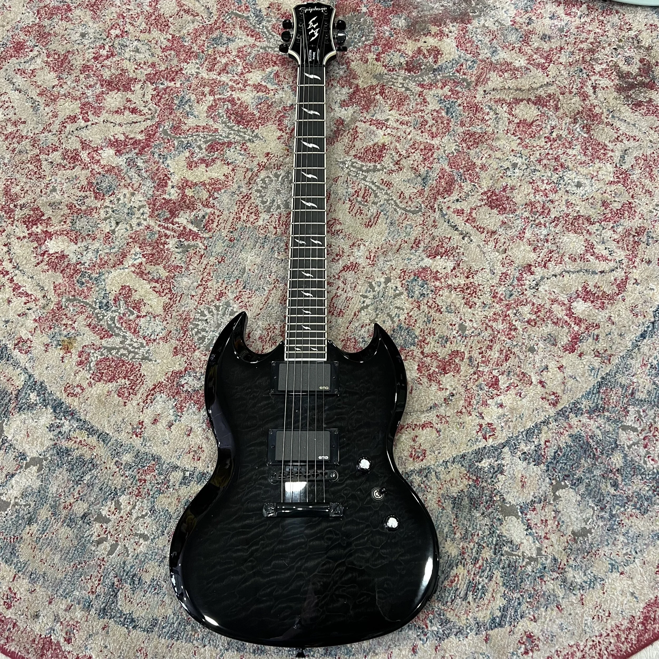 Epiphone-SG-Custom-Prophecy-Ebony-Black-Quilt-01.jpeg