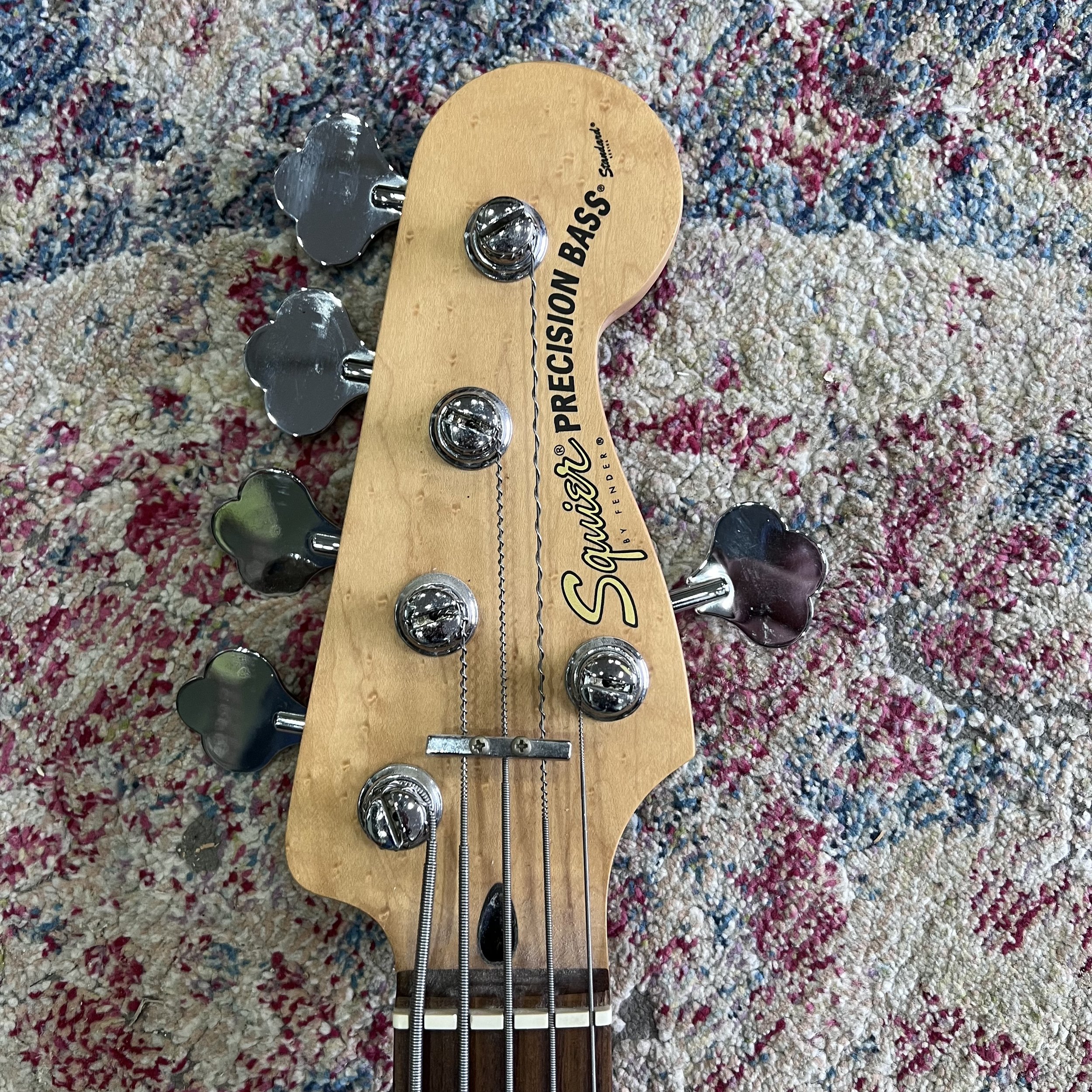 SquierPrecisionBassV5string Black_06.jpeg