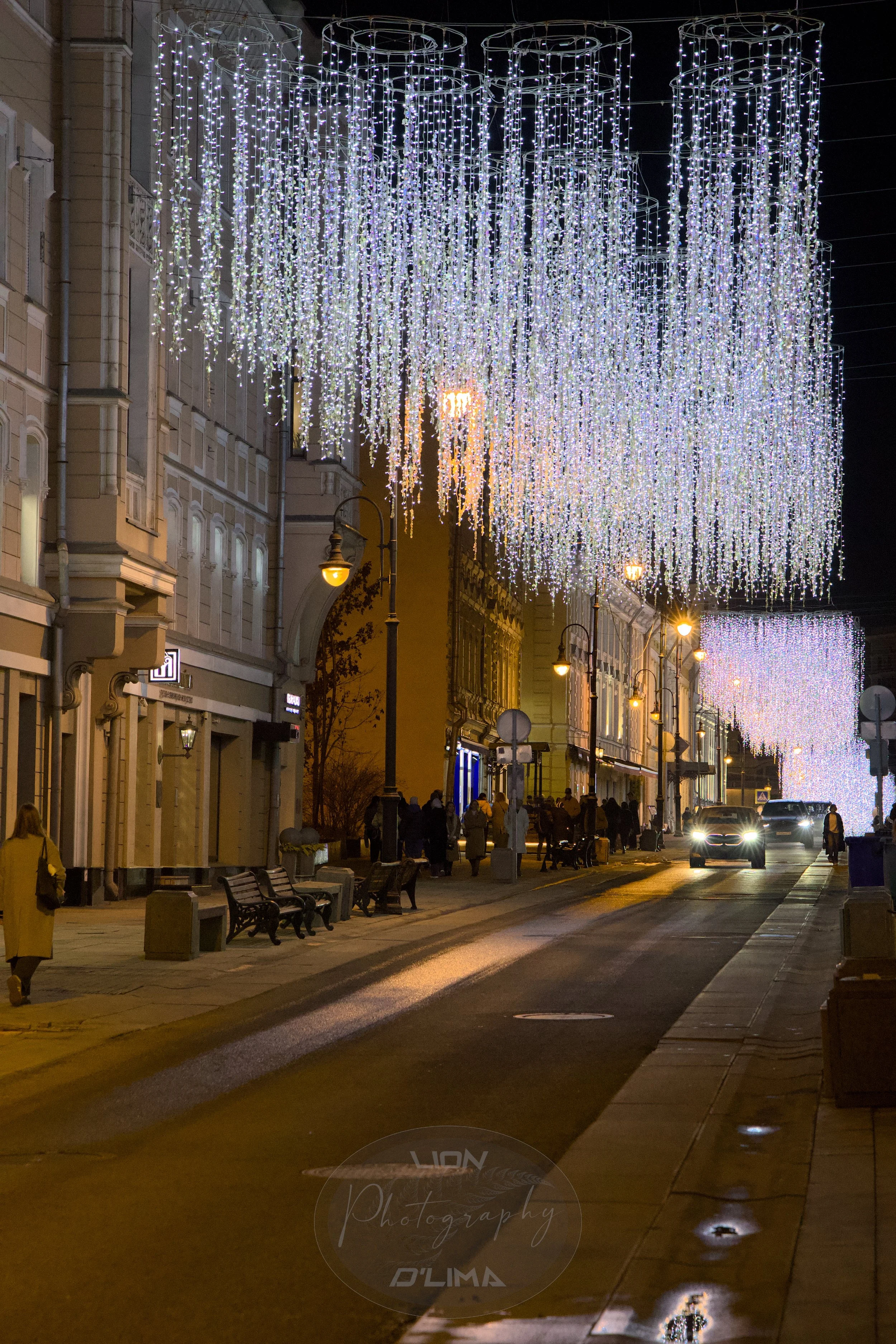Very well maintained and beautiful night streets of Moscow