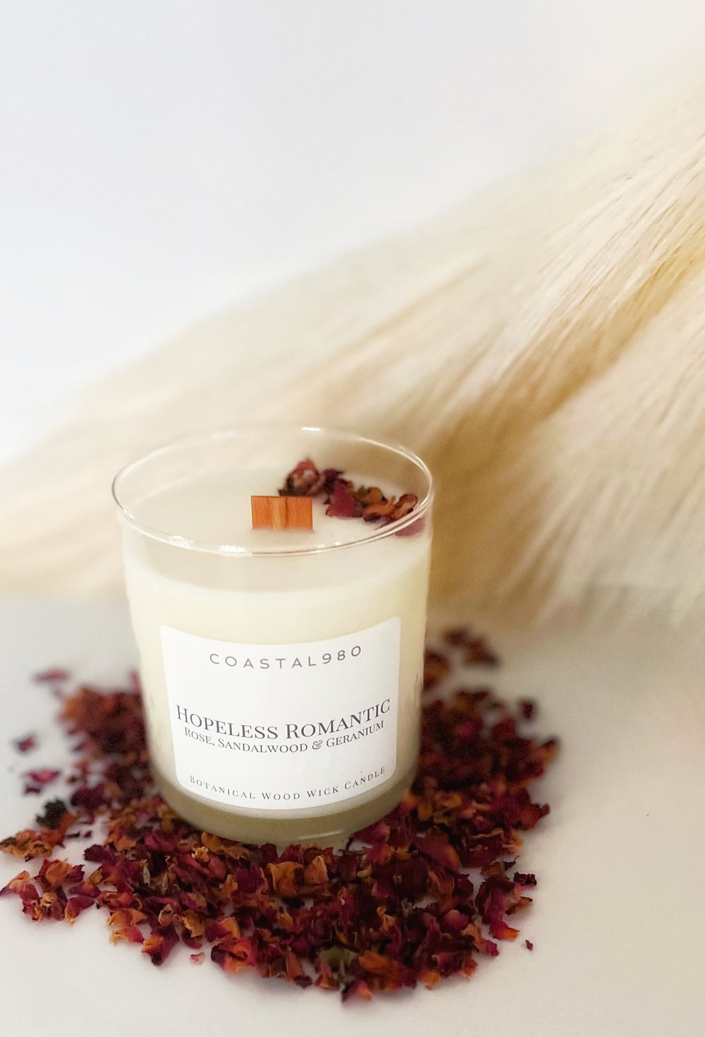 Lavender and Linen Crackling Wood Wick Candle 11 oz