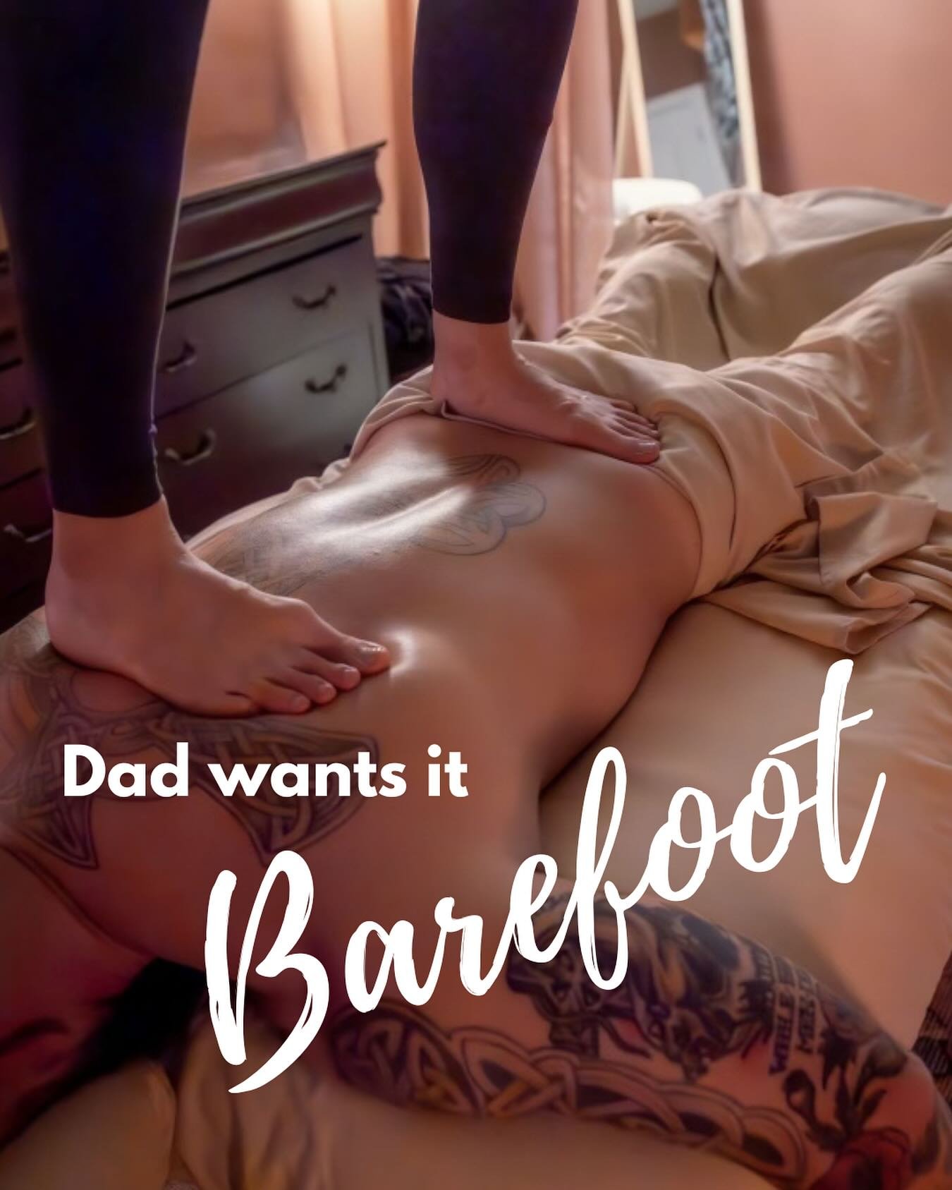 🎁 Father&rsquo;s Day gift certificates are here! 🎁 Get Dad what he really wants this year and treat him to a Barefoot Massage. Gift cards are at the link in our bio!

#fathersday #giftcertificate #massage #knoxvillemassage #barefootmassage #ashiats