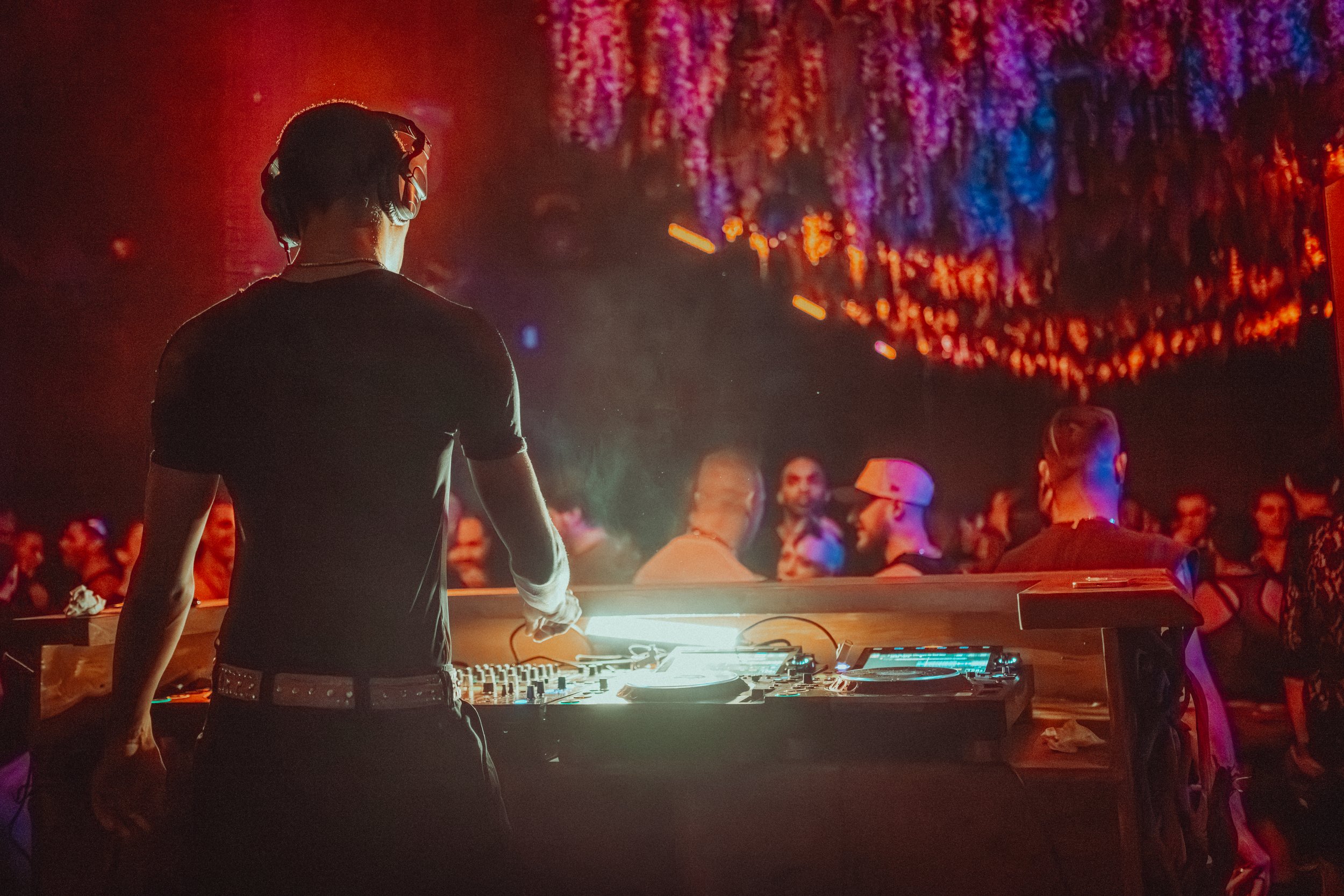 Episode 7.01 - Thomas Mundell