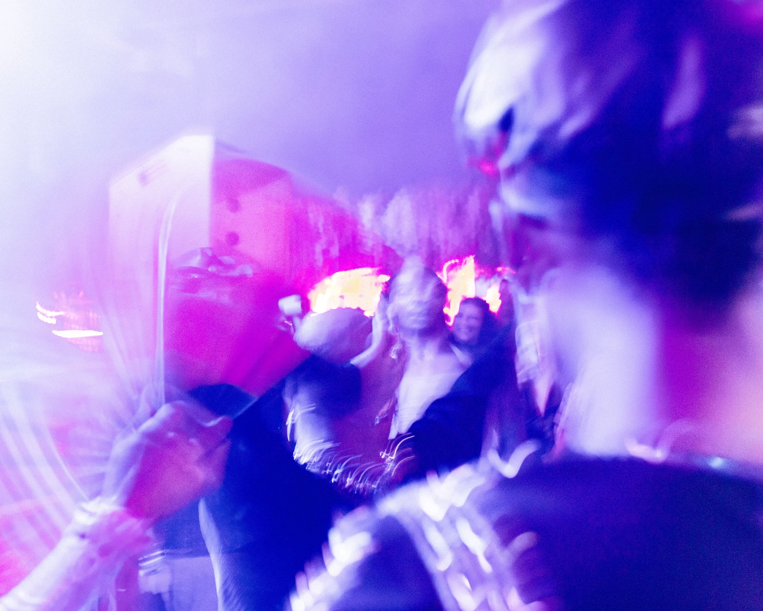 Ultramaroon_4.8.26_NYC_RolandFitz-12.jpg