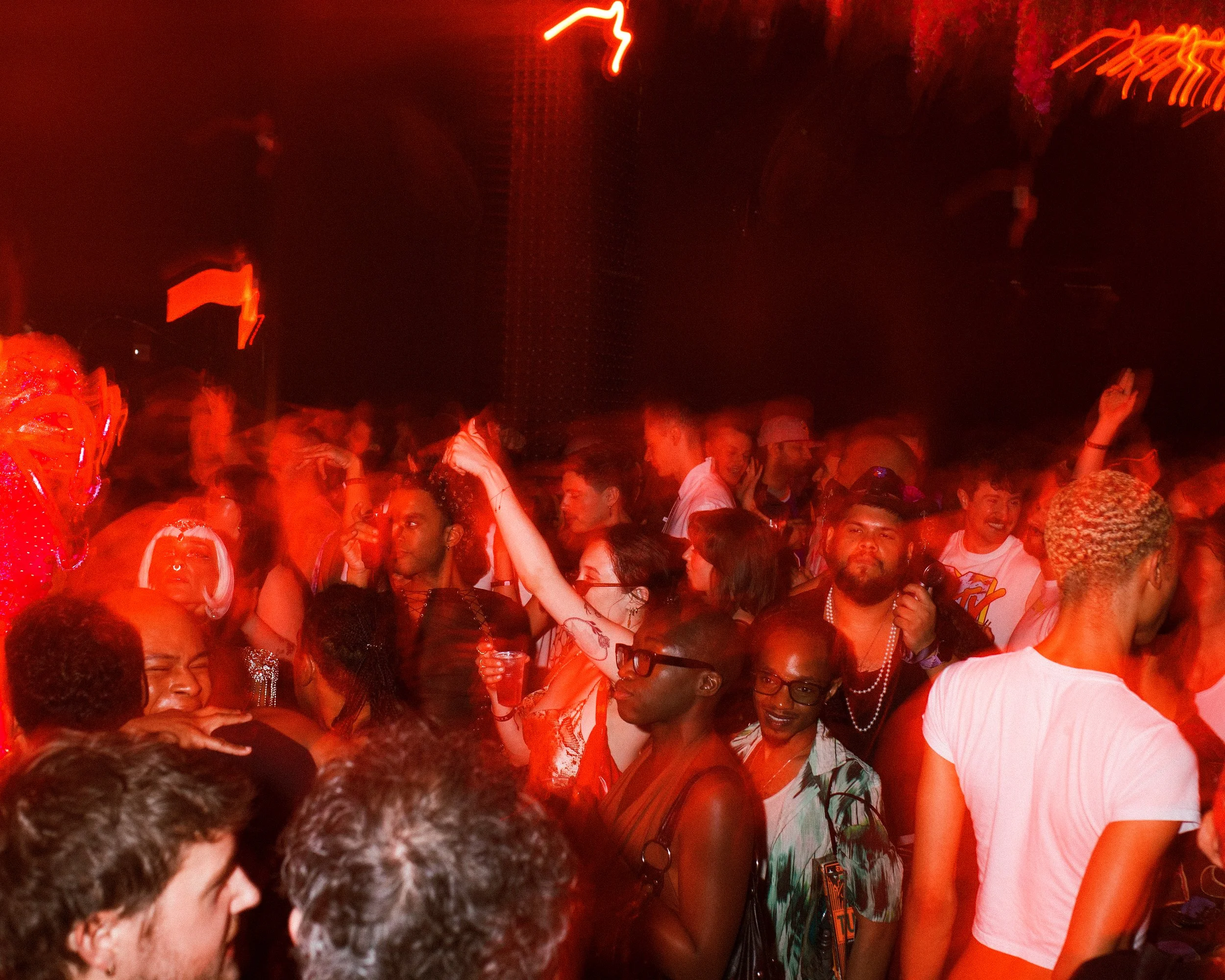 Ultramaroon_4.8.26_NYC_RolandFitz-42.jpg