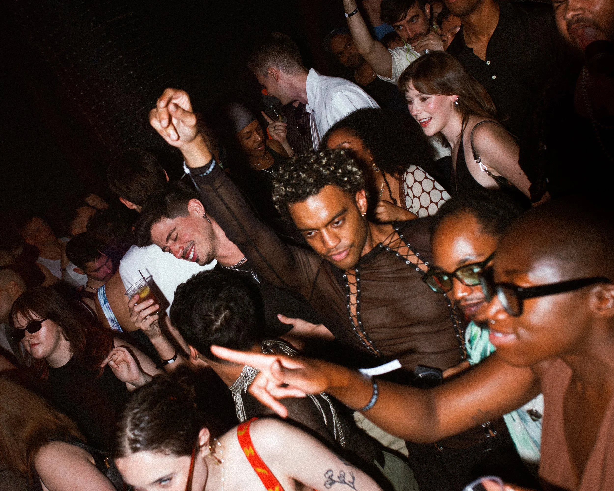 Ultramaroon_4.8.26_NYC_RolandFitz-44.jpg