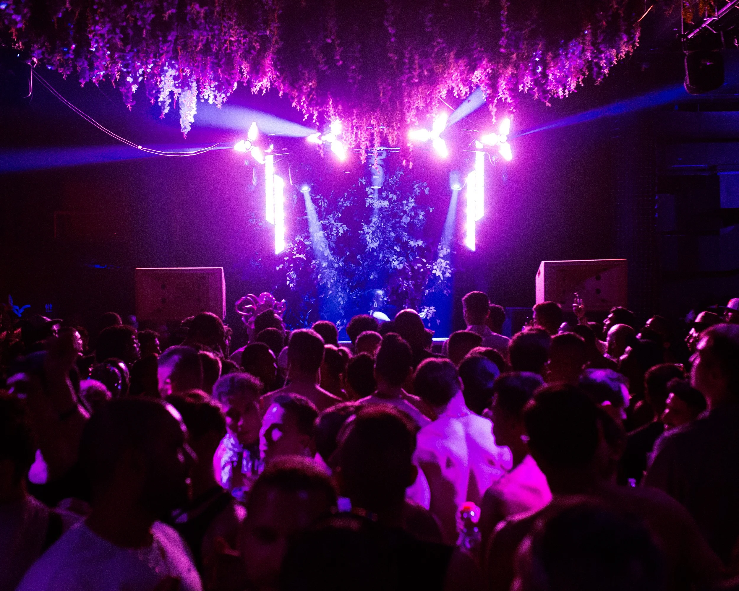 Ultramaroon_4.8.26_NYC_RolandFitz-48.jpg