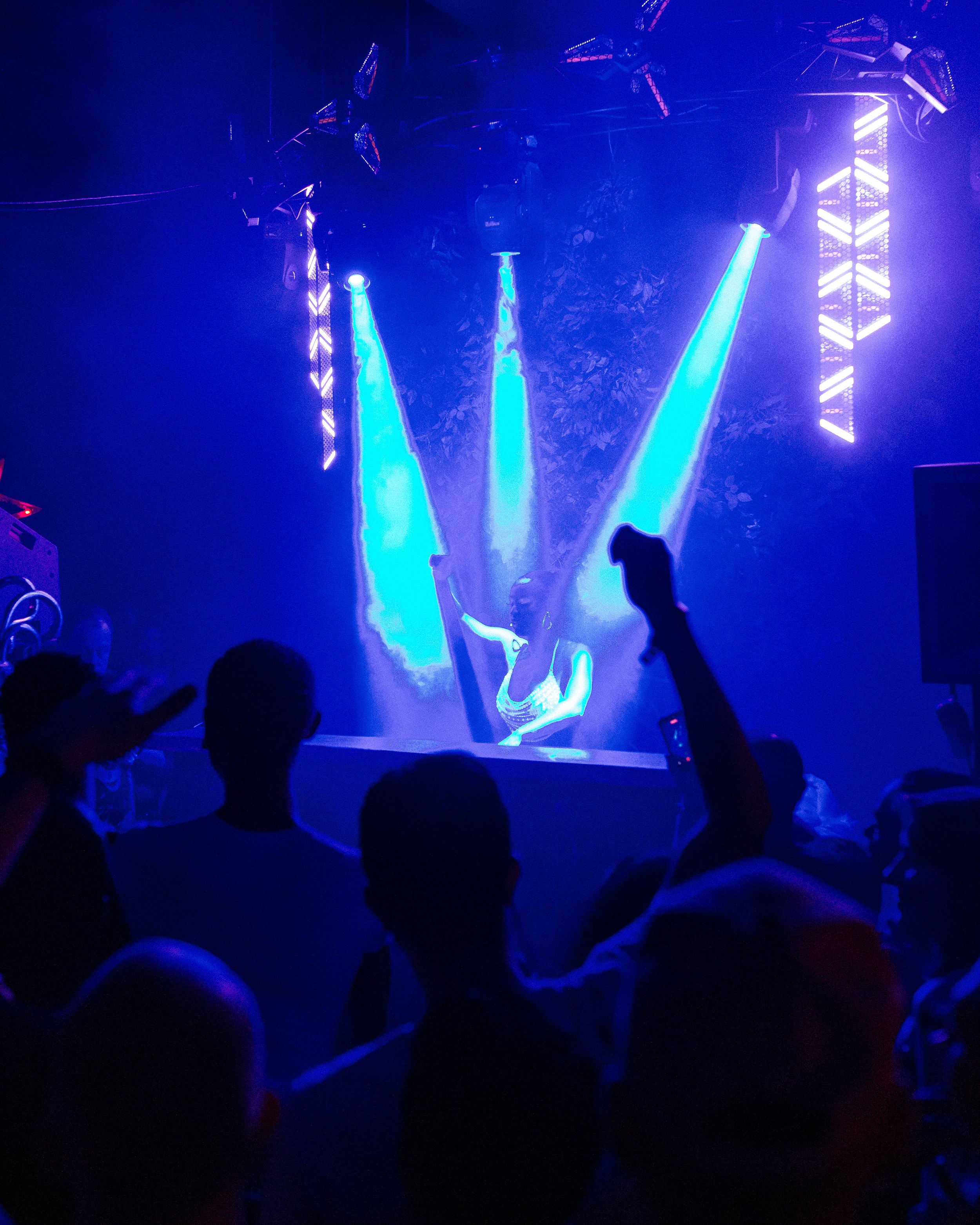 Ultramaroon_4.8.26_NYC_RolandFitz-51.jpg