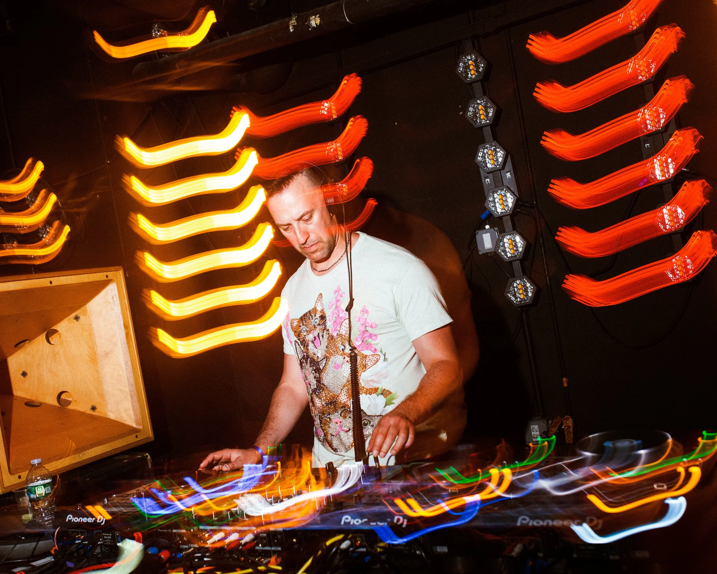 Ultramaroon_4.8.26_NYC_RolandFitz-67.jpg
